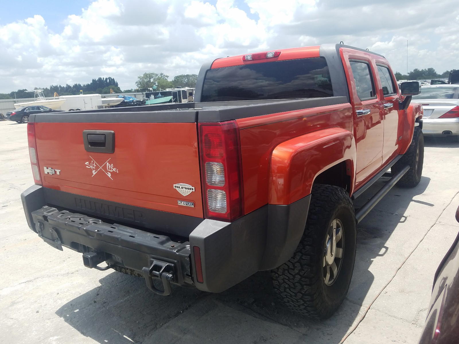 Photo 4 from auction – 2010 HUMMER H3T ALPHA with VIN 5GNRNKEP8A8122098
