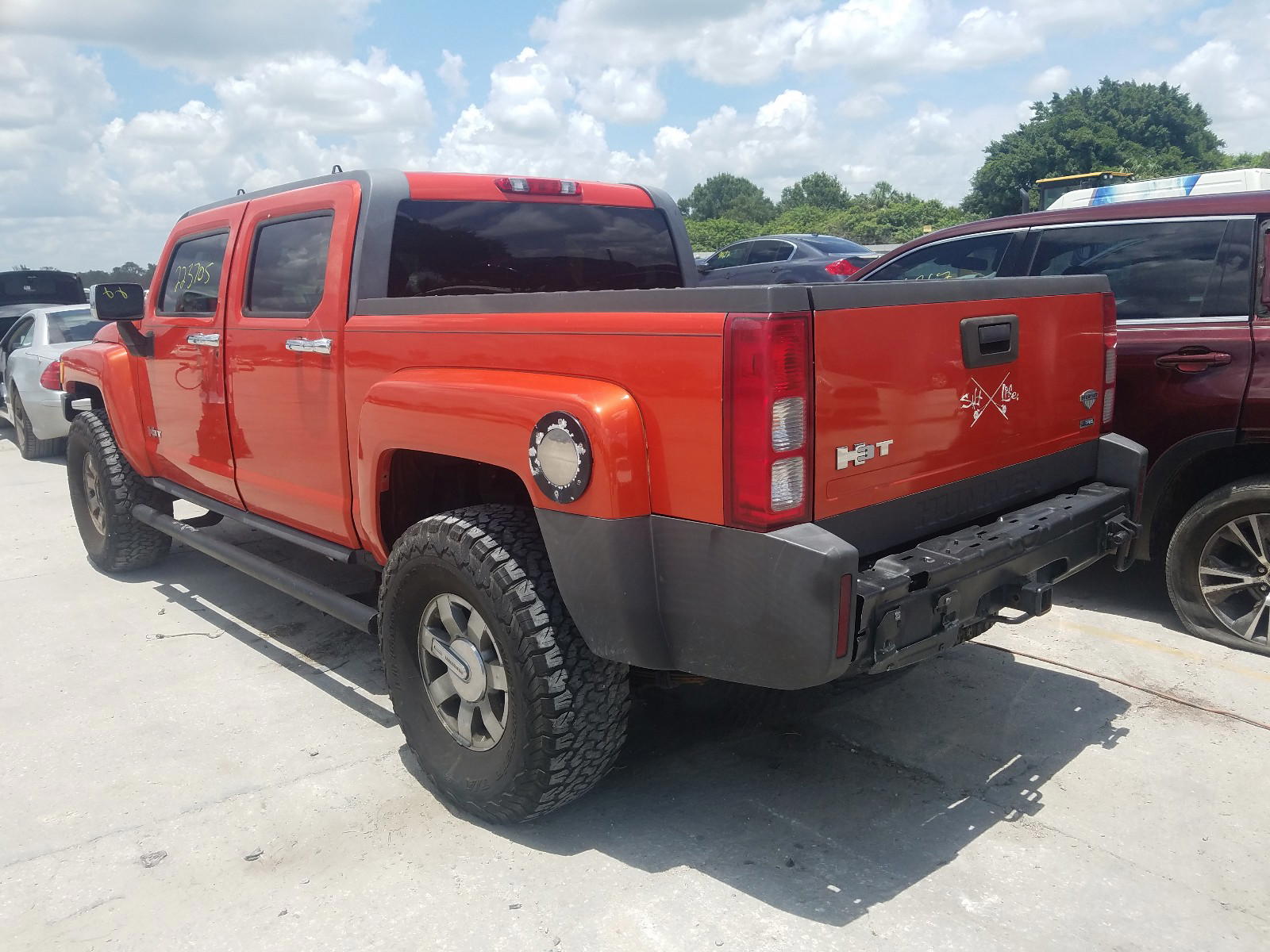 Photo 3 from auction – 2010 HUMMER H3T ALPHA with VIN 5GNRNKEP8A8122098
