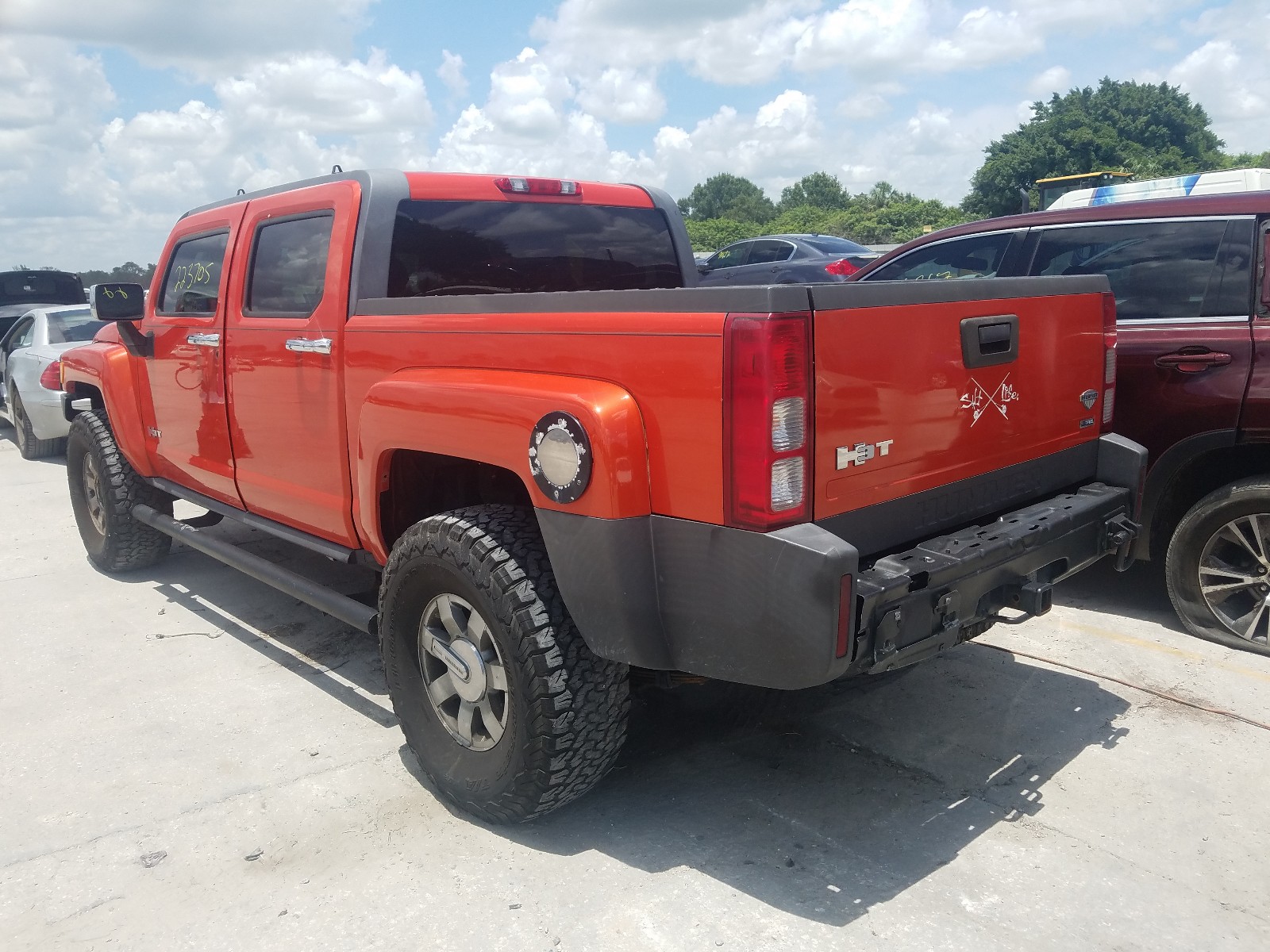 Zdjęcie 3 z aukcji – 2010 HUMMER H3T ALPHA z VIN 5GNRNKEP8A8122098