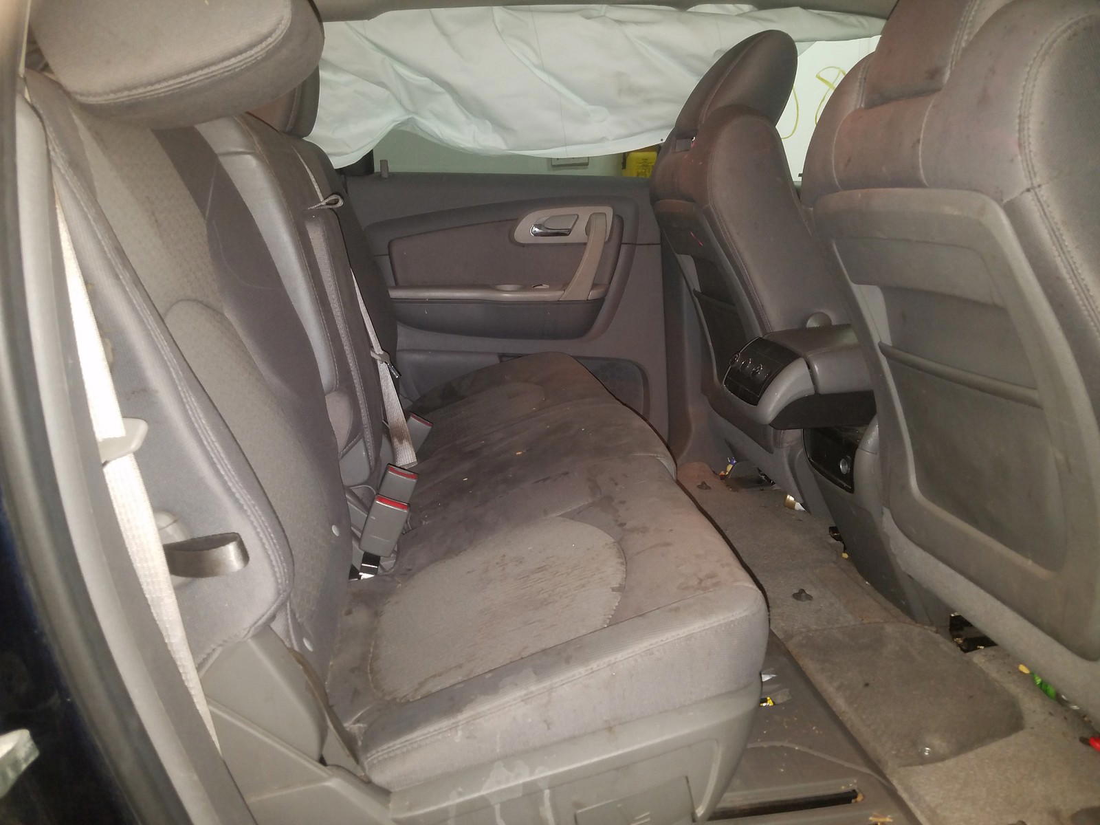 Photo 6 from auction – 2011 CHEVROLET TRAVERSE L with VIN 1GNKVEED2BJ290832
