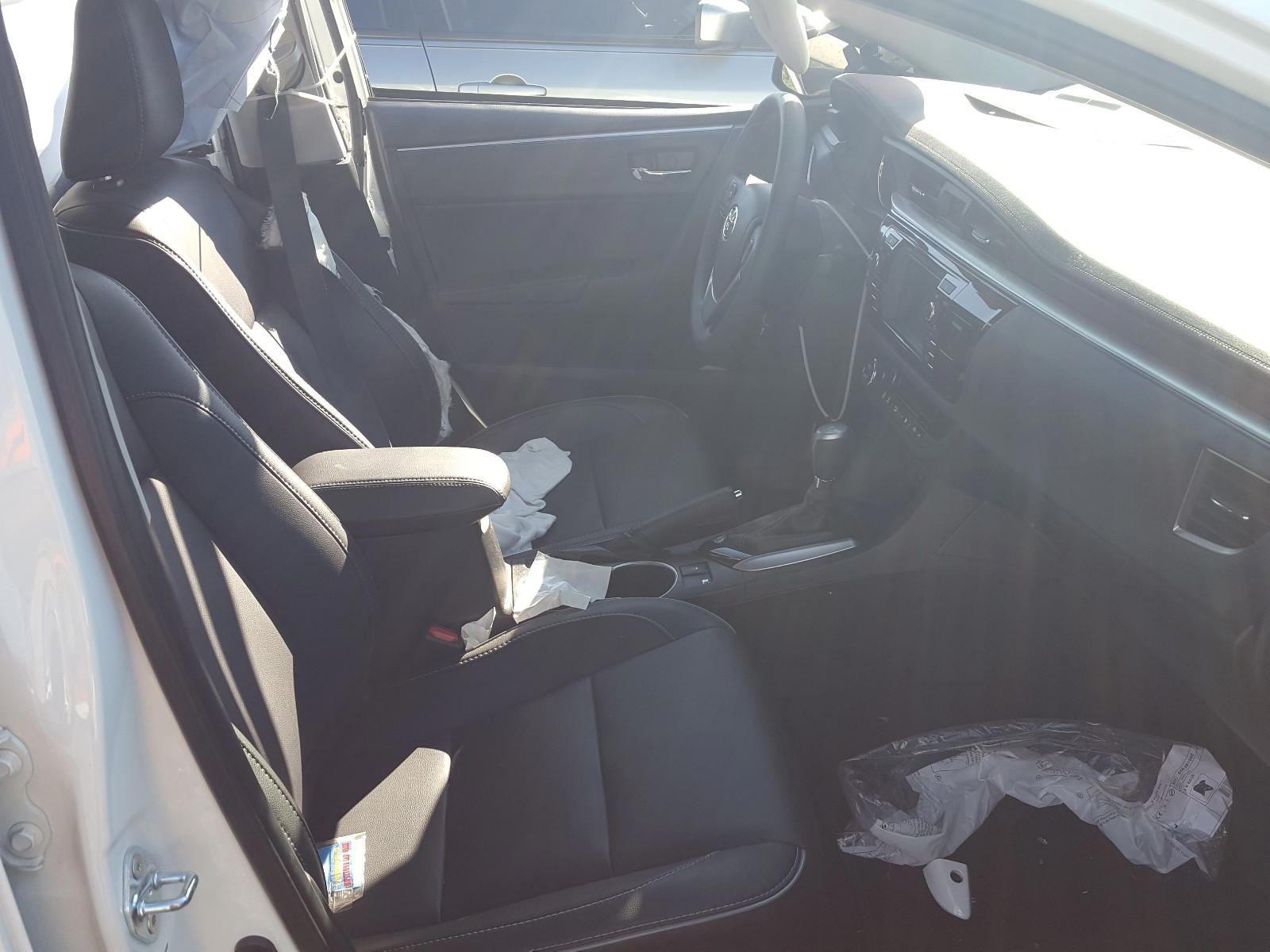 Photo 5 from auction – 2015 TOYOTA COROLLA L with VIN 2T1BURHE0FC373930