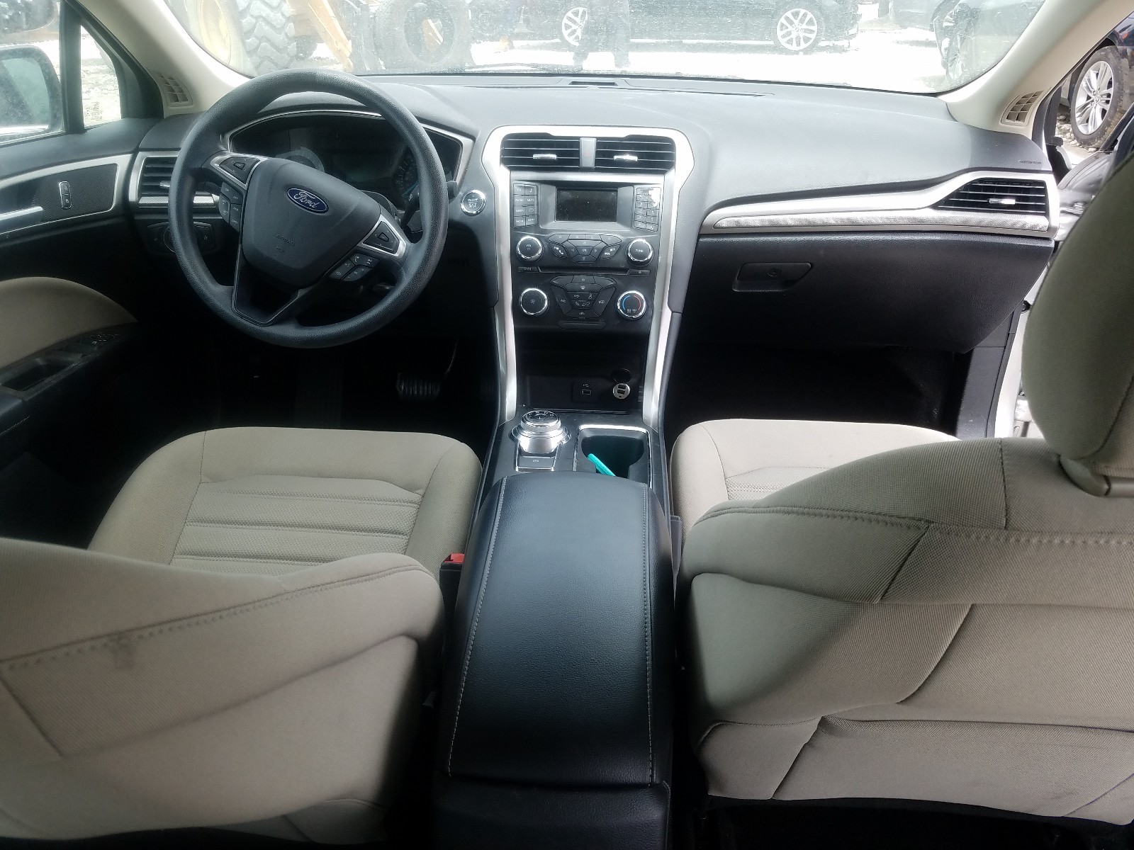 Photo 9 from auction – 2018 FORD FUSION S with VIN 3FA6P0G76JR195568