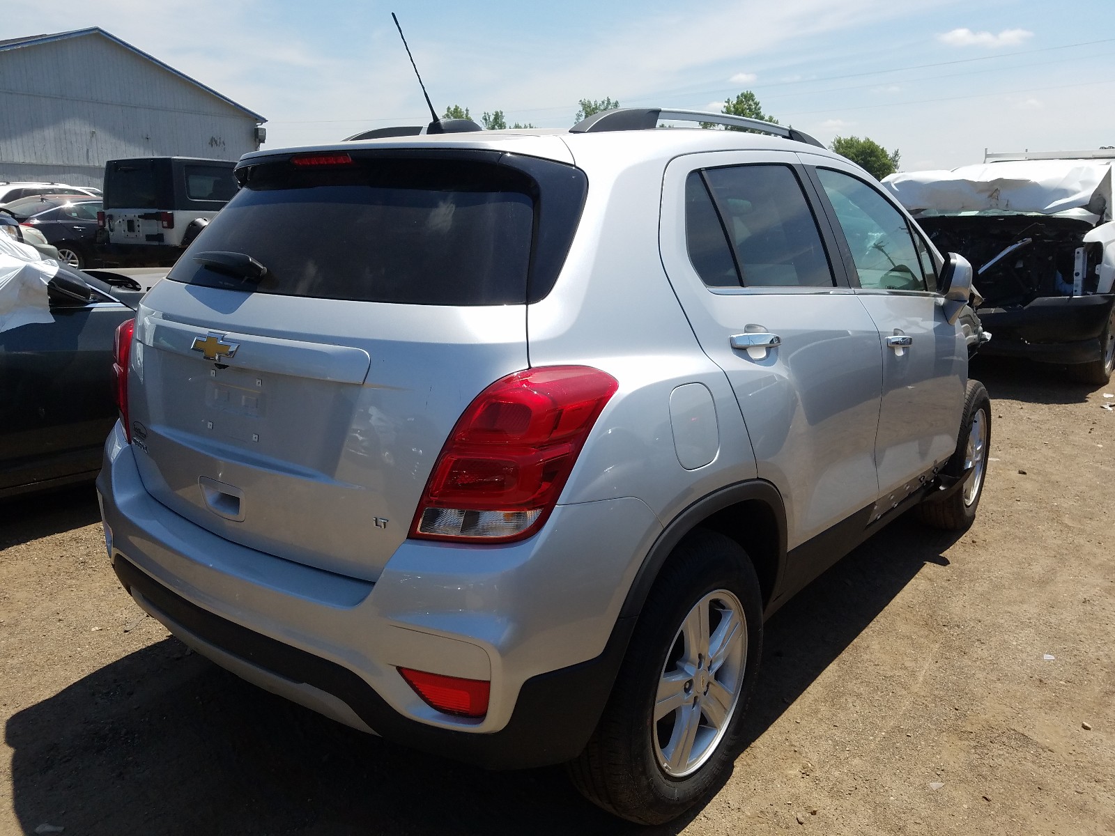 Photo 4 from auction – 2019 CHEVROLET TRAX 1LT with VIN KL7CJLSB4KB962610