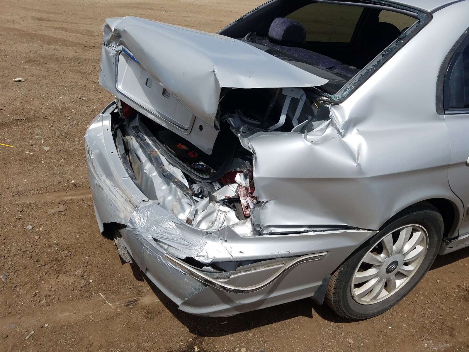 Photo 9 from auction – 2002 HYUNDAI SONATA GLS with VIN KMHWF35H22A727691