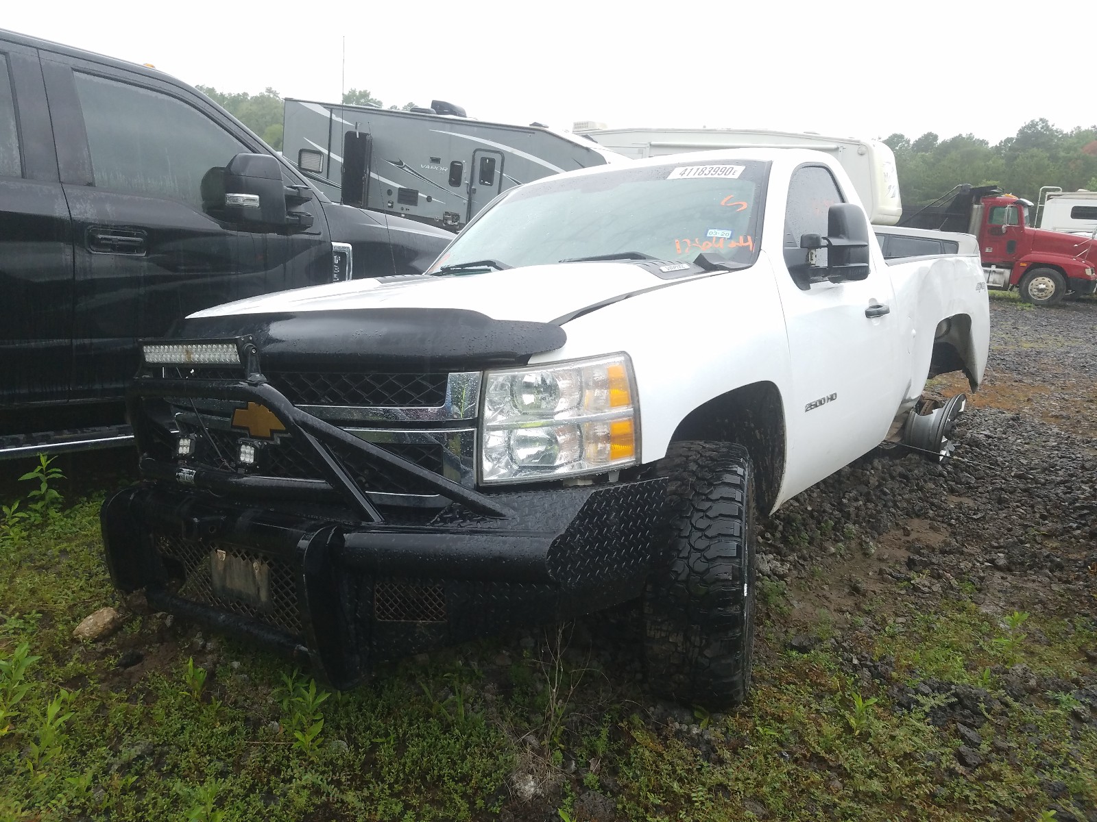 Photo 2 from auction – 2014 CHEVROLET SILVERADO with VIN 1GC0KVCG5EF126424