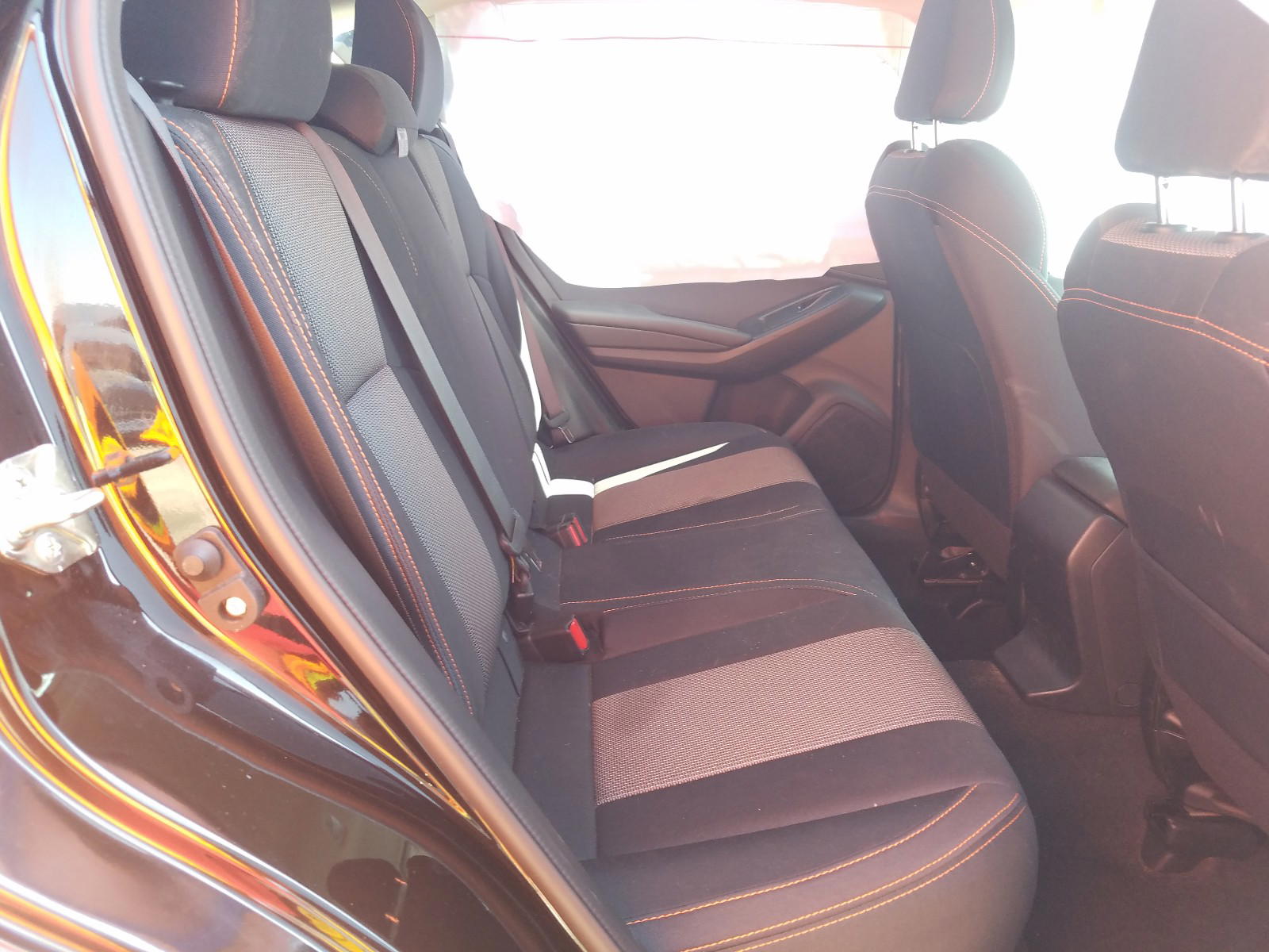 Photo 6 from auction – 2019 SUBARU CROSSTREK with VIN JF2GTAEC3KH393447