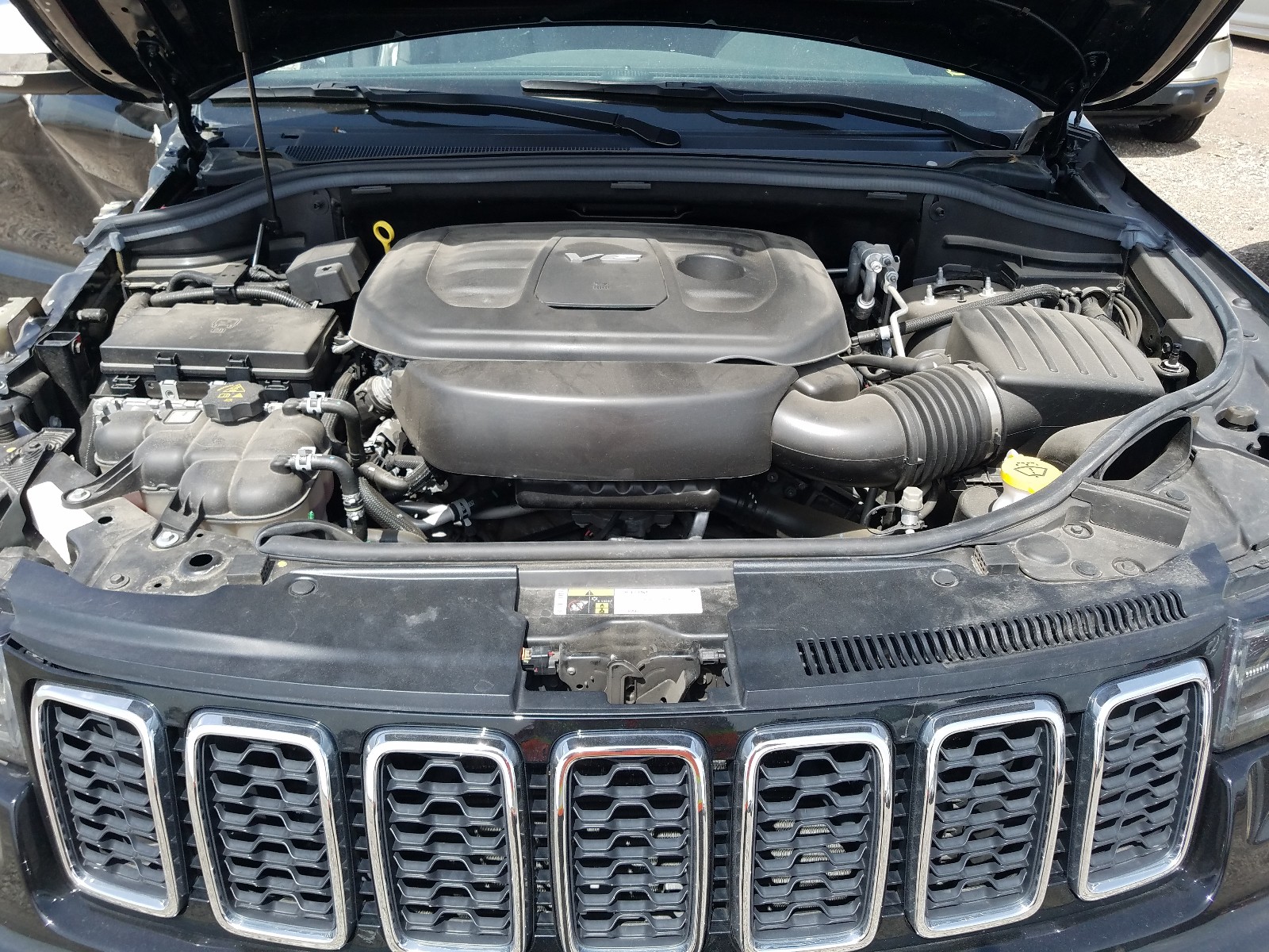 Photo 7 from auction – 2017 JEEP GRAND CHER with VIN 1C4RJFBG3HC815918