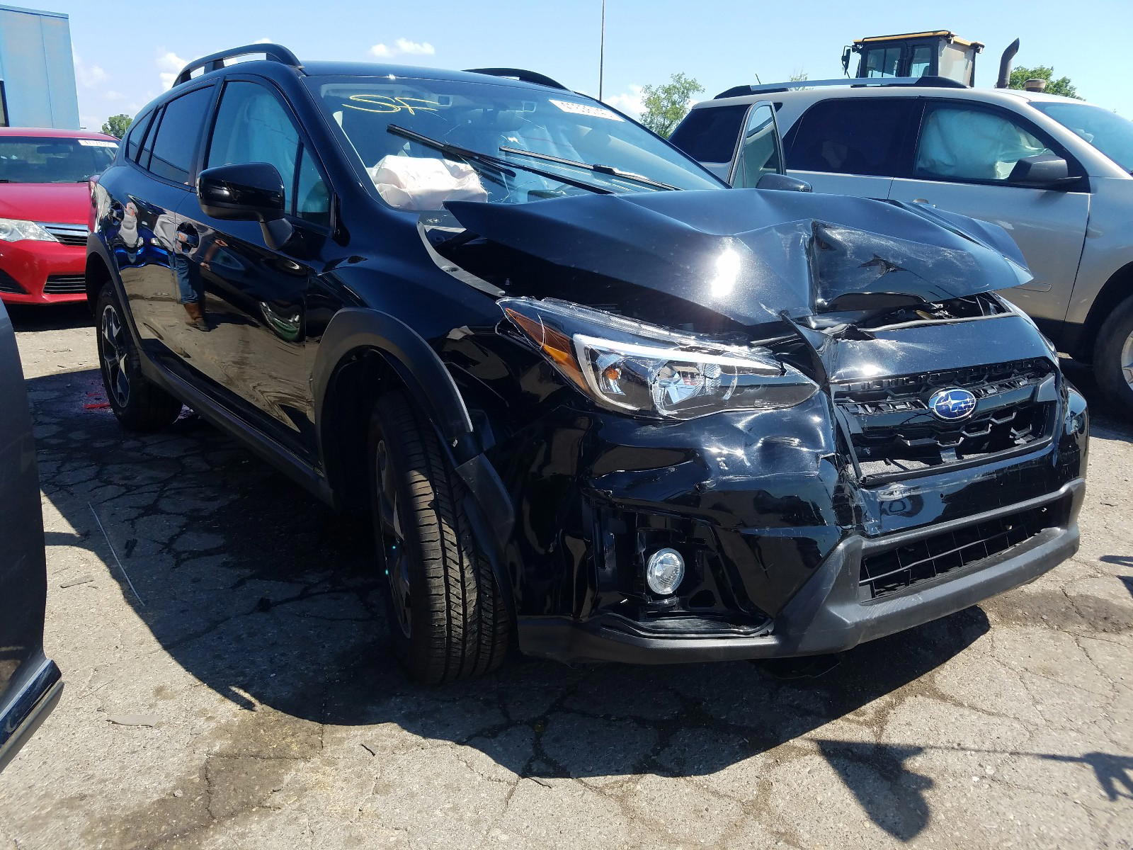SUBARU CROSSTREK 2019 with VIN JF2GTAEC3KH393447 - Photo from auction