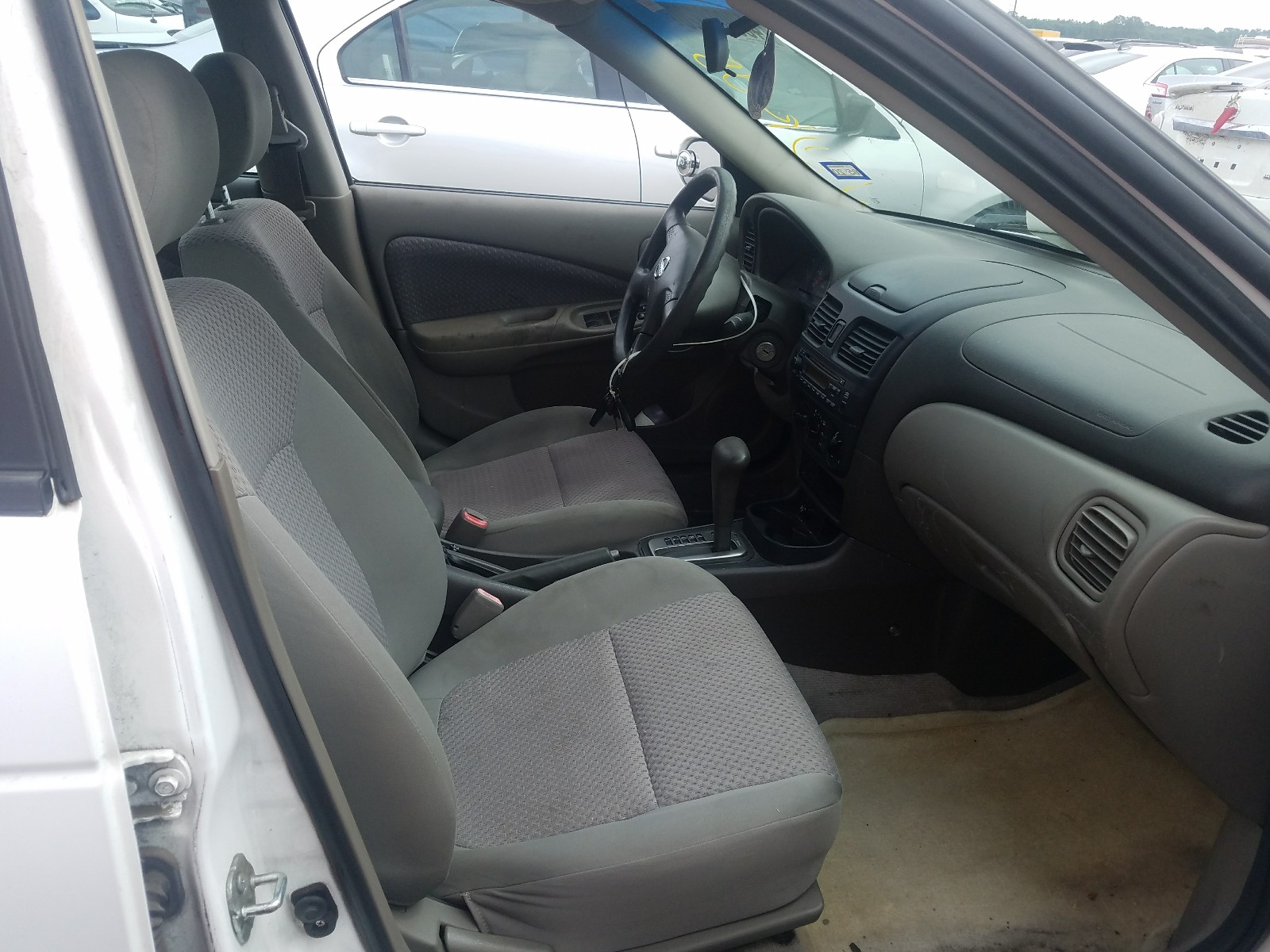 Photo 5 from auction – 2004 NISSAN SENTRA 1.8 with VIN 3N1CB51D64L908079