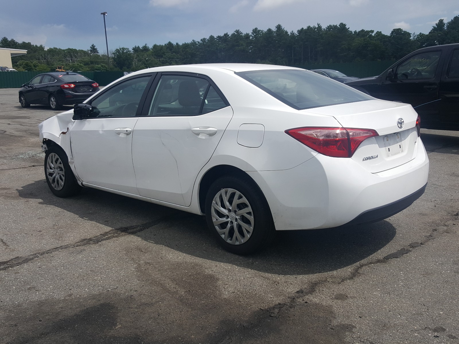 Photo 3 from auction – 2019 TOYOTA COROLLA L with VIN 2T1BURHE5KC243118