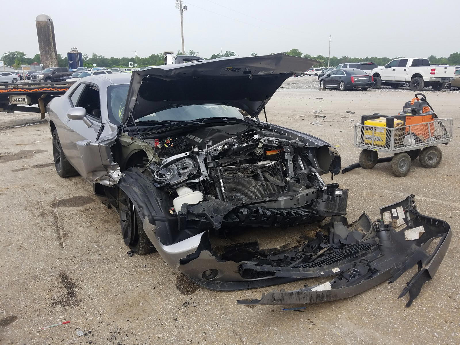 DODGE CHALLENGER 2018 with VIN 2C3CDZBT0JH123778 - Photo from auction