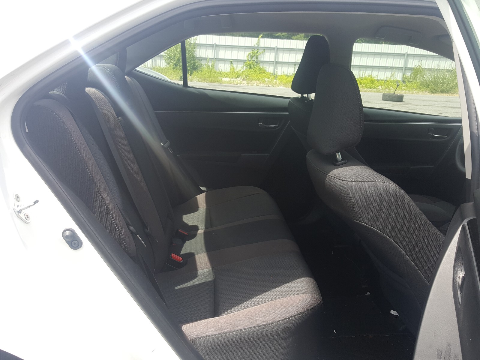 Photo 6 from auction – 2019 TOYOTA COROLLA L with VIN 2T1BURHE5KC243118