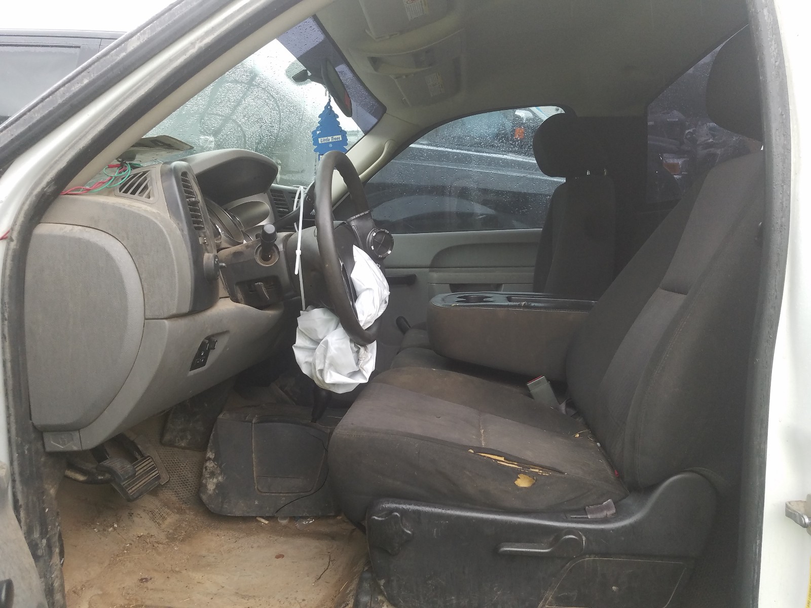 Photo 5 from auction – 2014 CHEVROLET SILVERADO with VIN 1GC0KVCG5EF126424