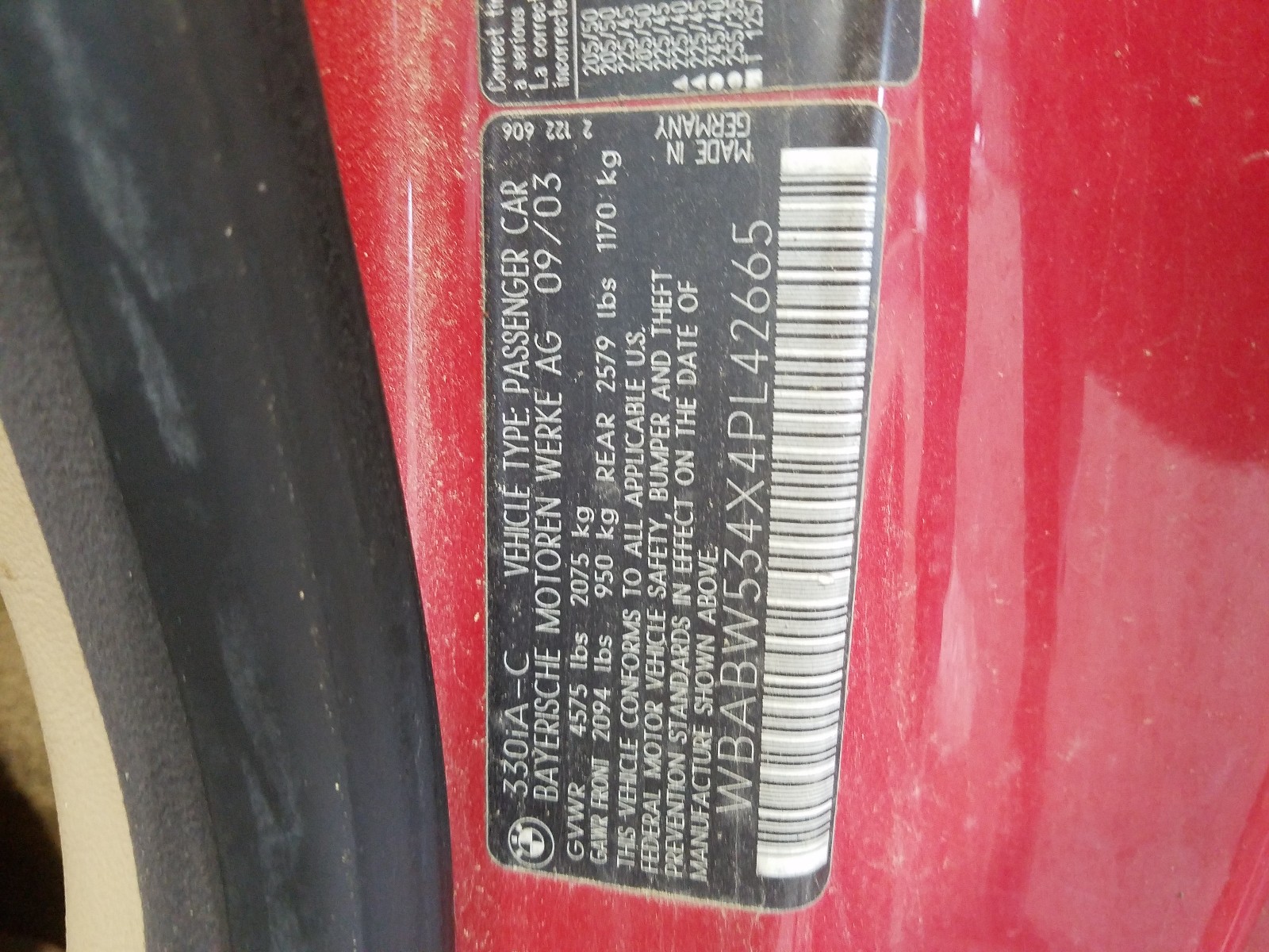 Photo 20 from auction – 2004 BMW 330 CI with VIN WBABW534X4PL42665
