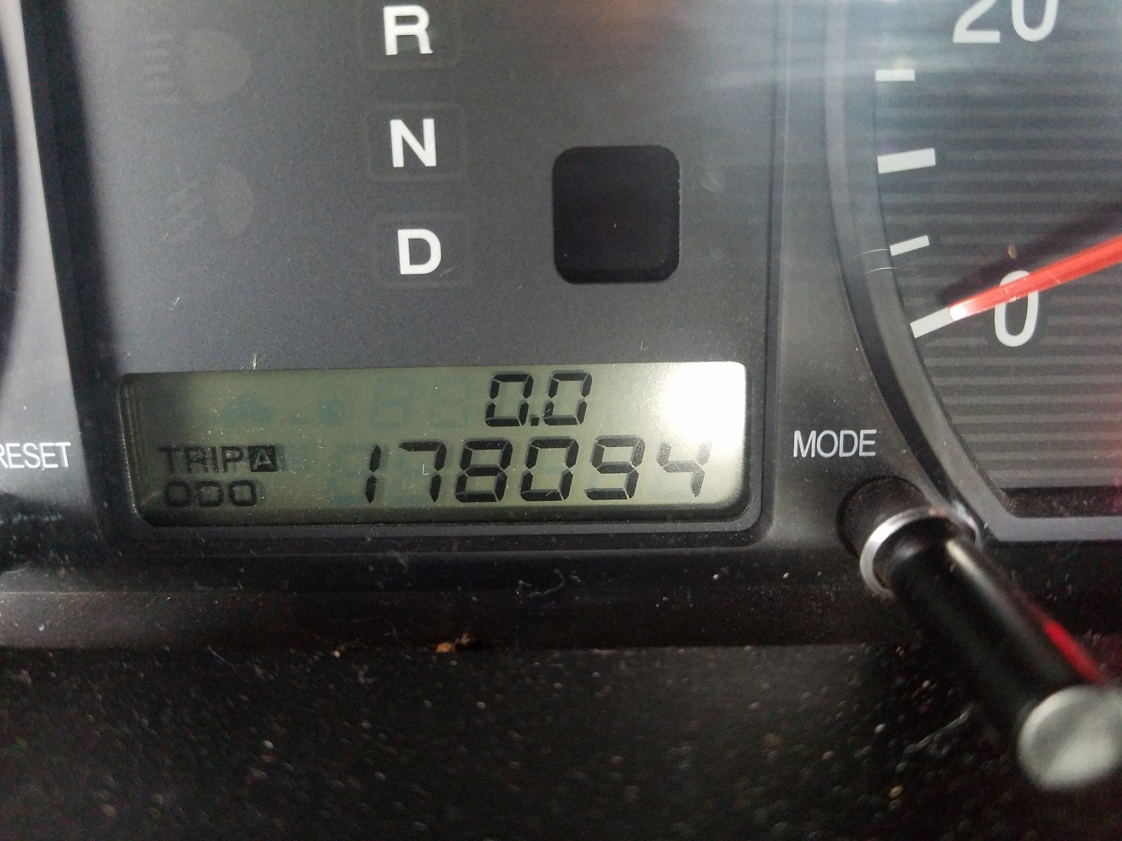 Photo 8 from auction – 2002 HYUNDAI SONATA GLS with VIN KMHWF35H22A727691