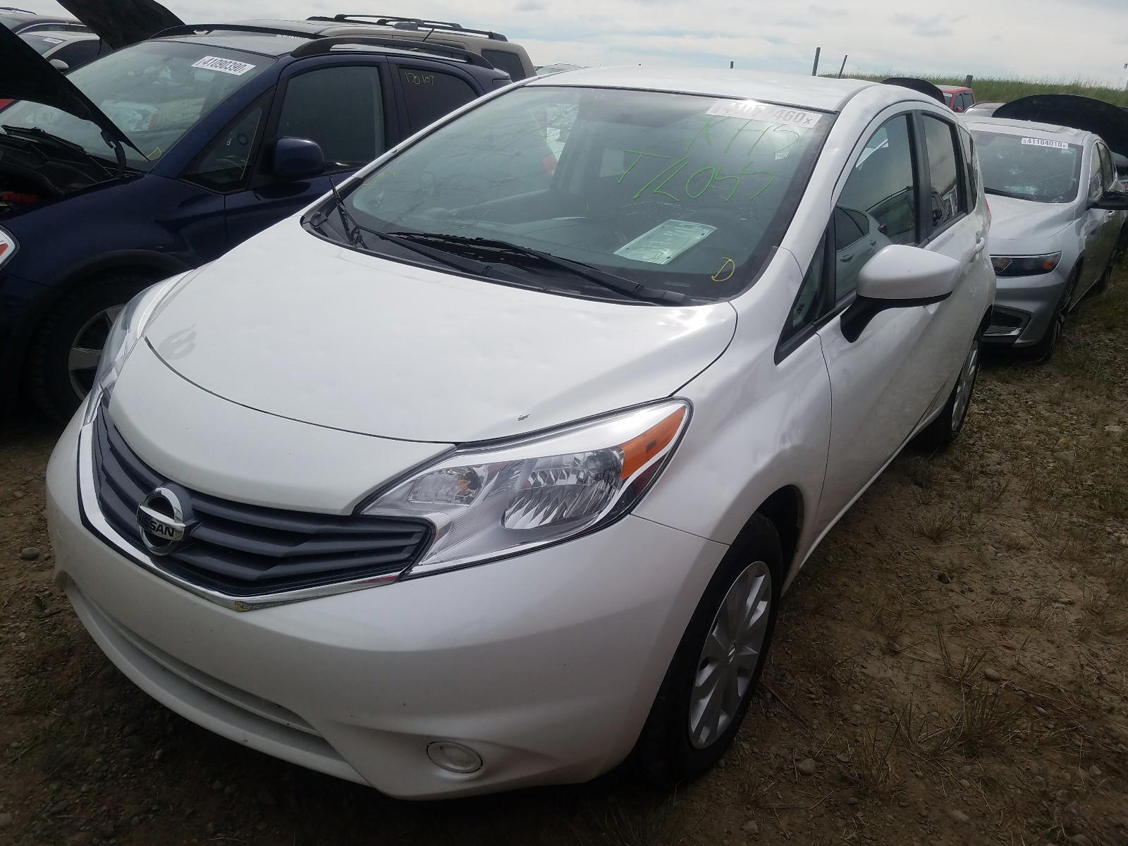 Photo 2 from auction – 2015 NISSAN VERSA NOTE with VIN 3N1CE2CP8FL416993