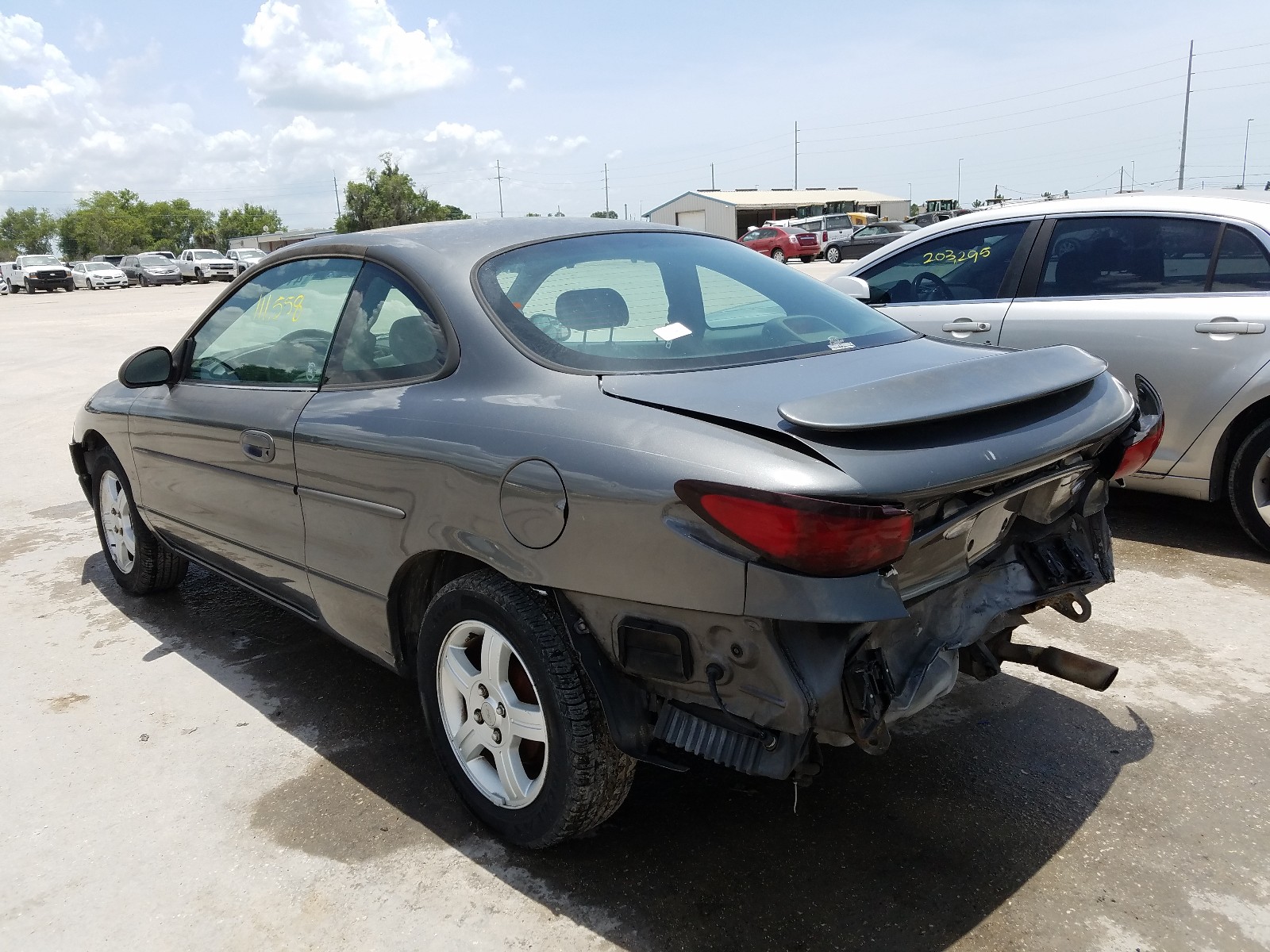 Photo 3 from auction – 2003 FORD ESCORT ZX2 with VIN 3FAFP11353R122402