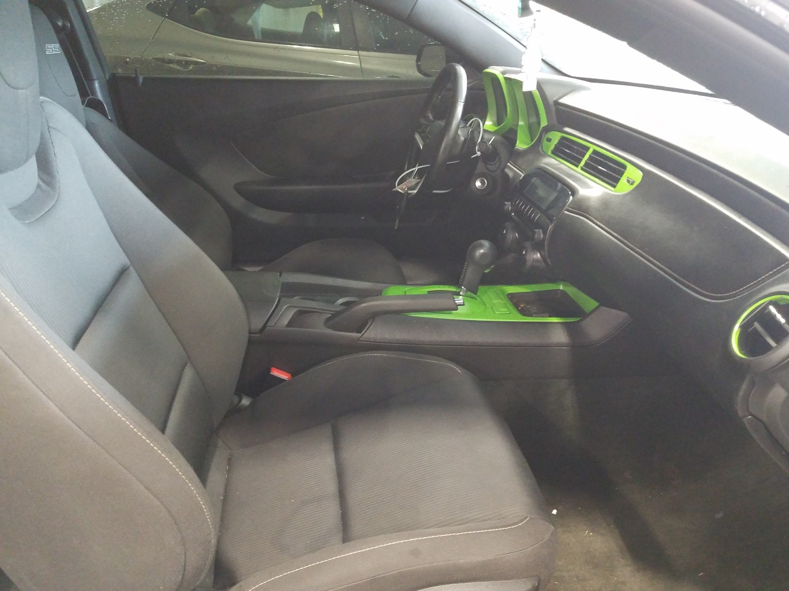 Photo 5 from auction – 2012 CHEVROLET CAMARO SS with VIN 2G1FJ1EJ6C9184409