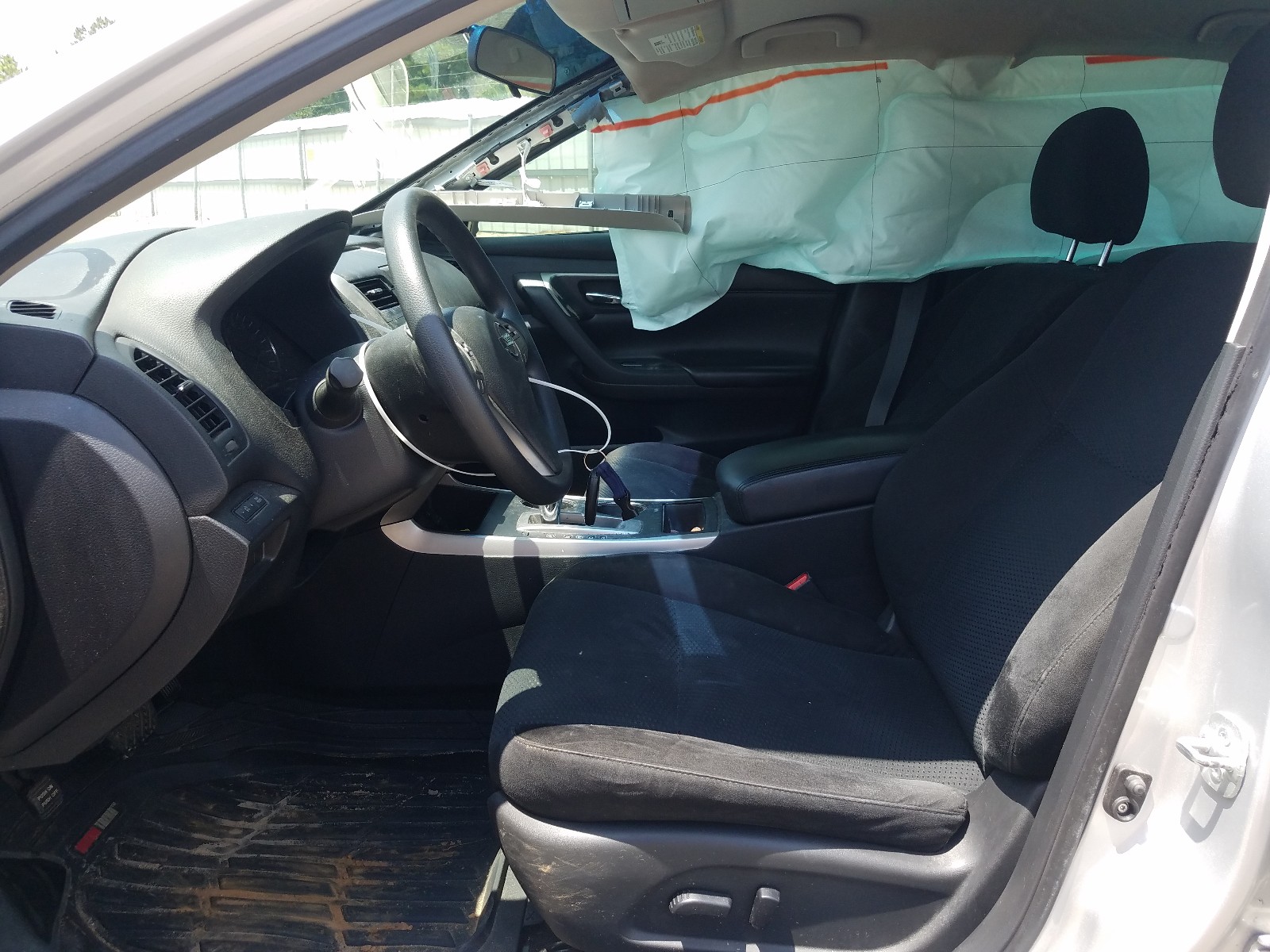 Photo 5 from auction – 2015 NISSAN ALTIMA 2.5 with VIN 1N4AL3AP0FC585023