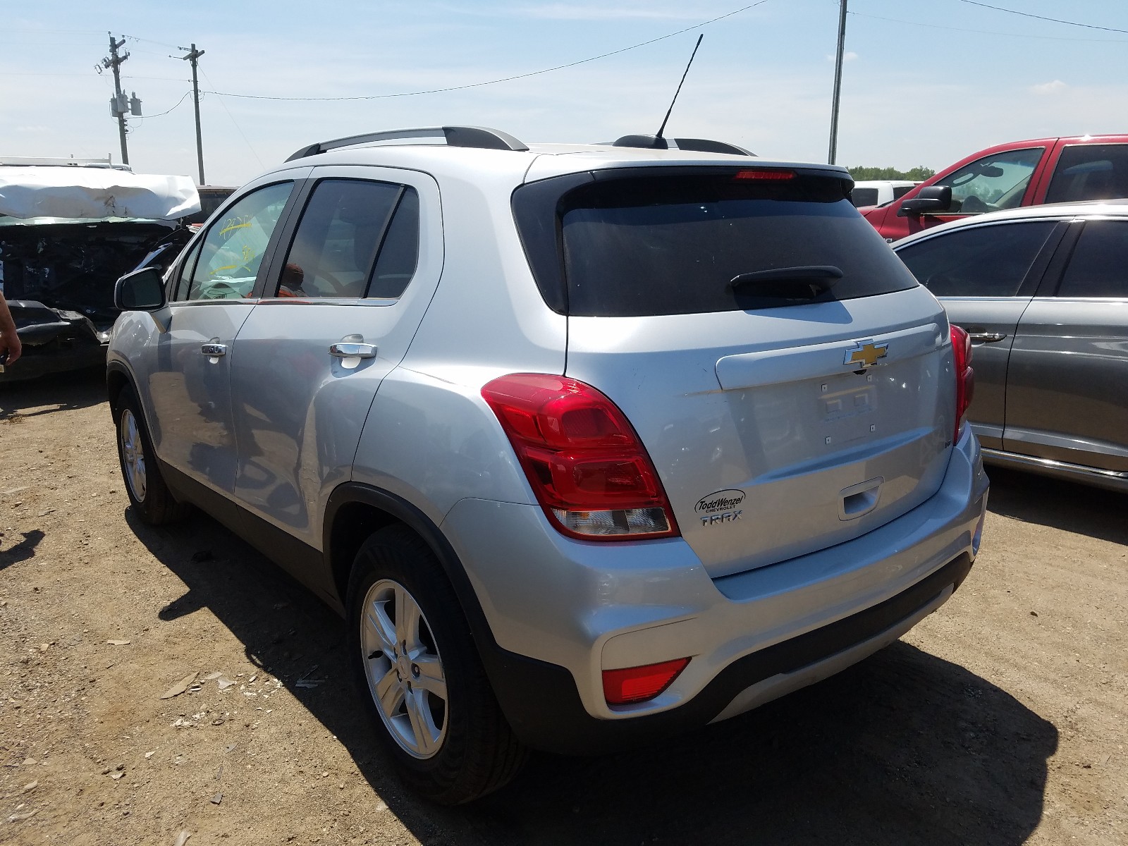 Photo 3 from auction – 2019 CHEVROLET TRAX 1LT with VIN KL7CJLSB4KB962610