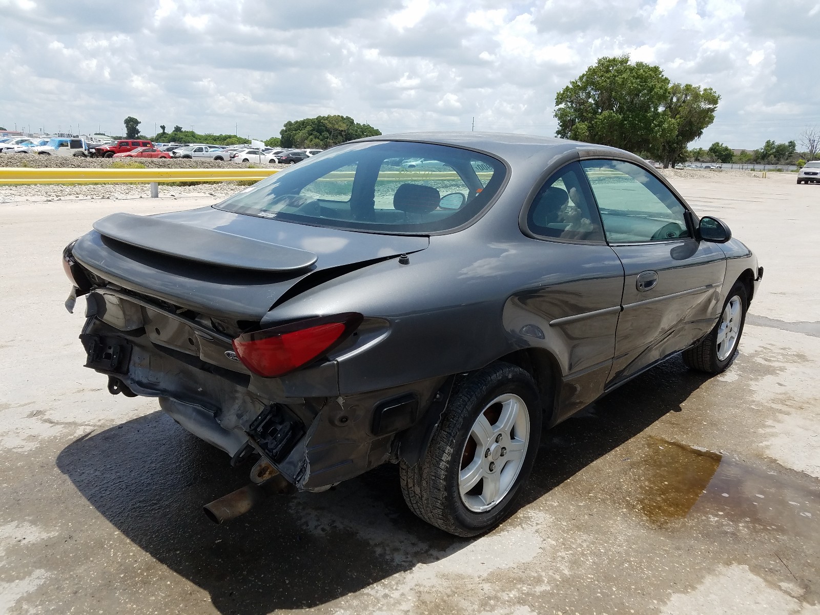 Photo 4 from auction – 2003 FORD ESCORT ZX2 with VIN 3FAFP11353R122402