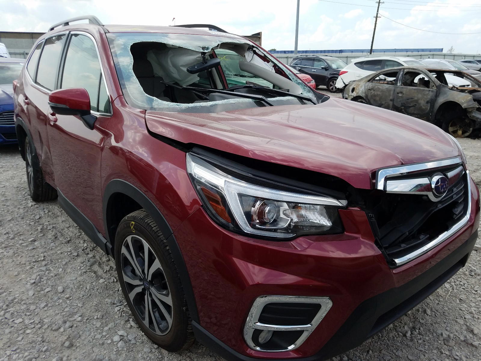 Photo 9 from auction – 2019 SUBARU FORESTER L with VIN JF2SKAUC2KH537925