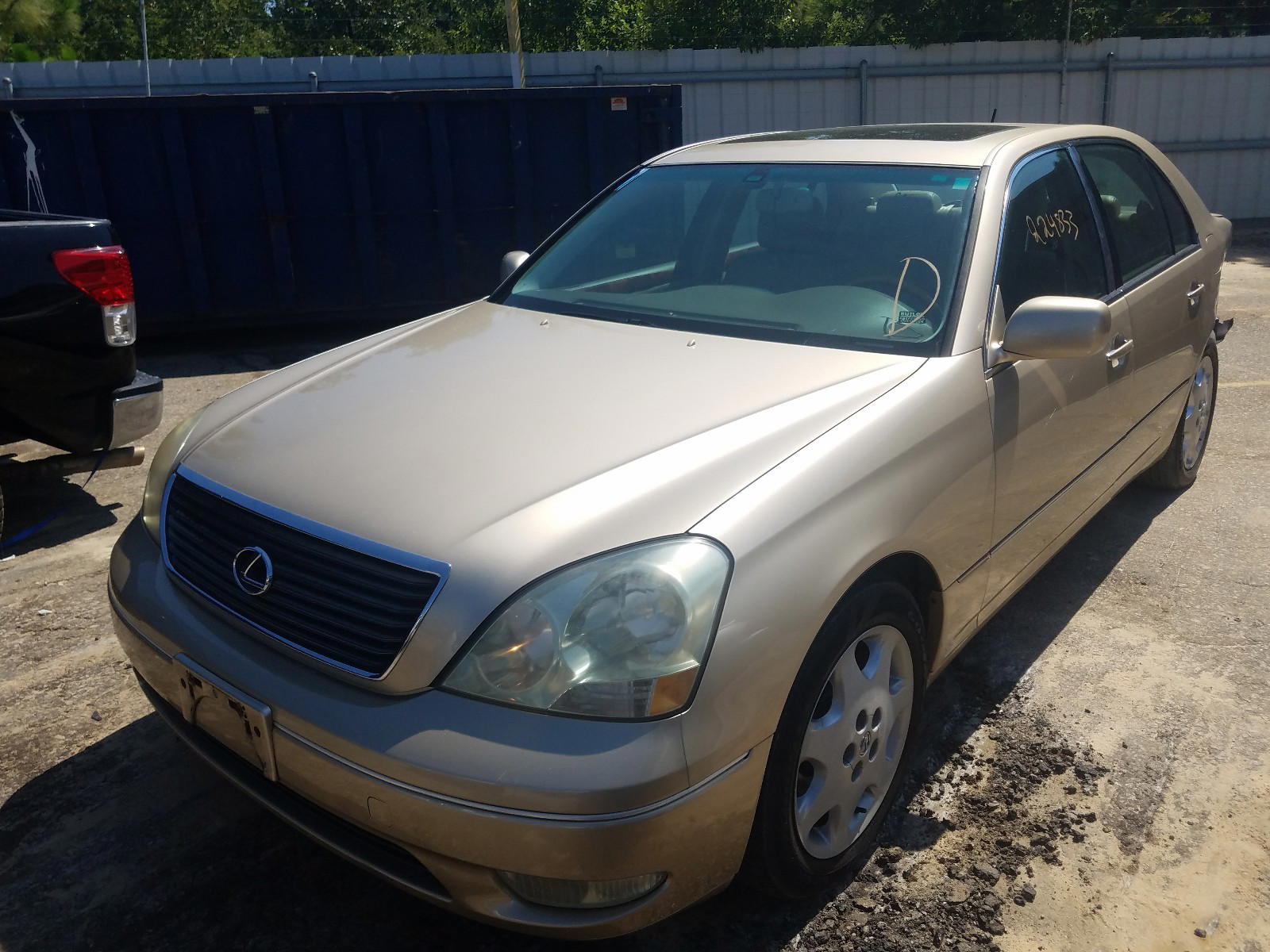 Photo 2 from auction – 2003 LEXUS LS 430 with VIN JTHBN30F630101322