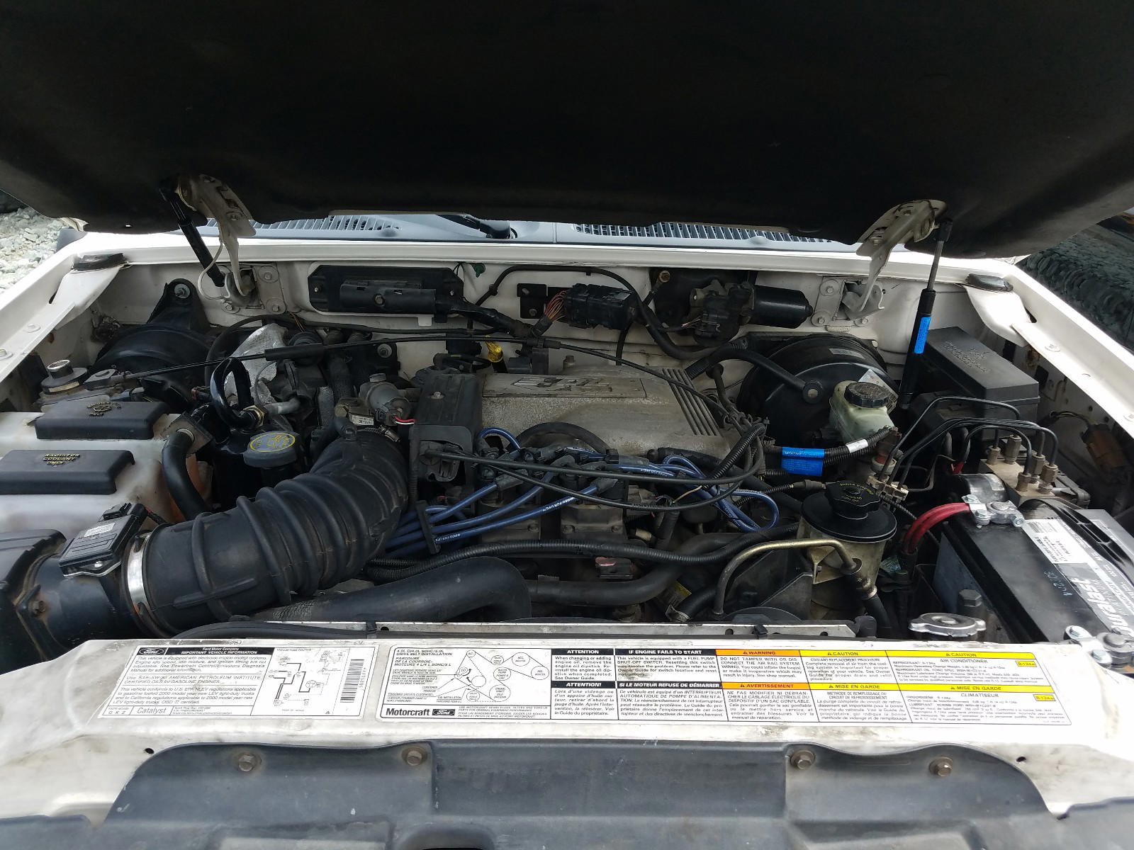 Photo 7 from auction – 2000 FORD EXPLORER with VIN 1FMZU65P2YZB39022