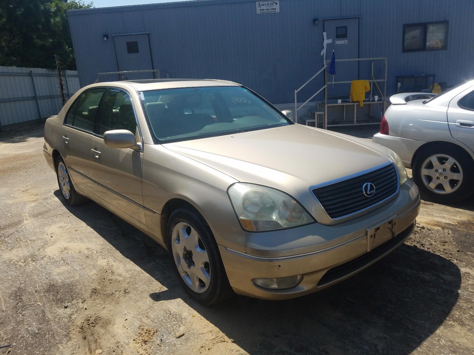 LEXUS LS 430 2003 with VIN JTHBN30F630101322 - Photo from auction