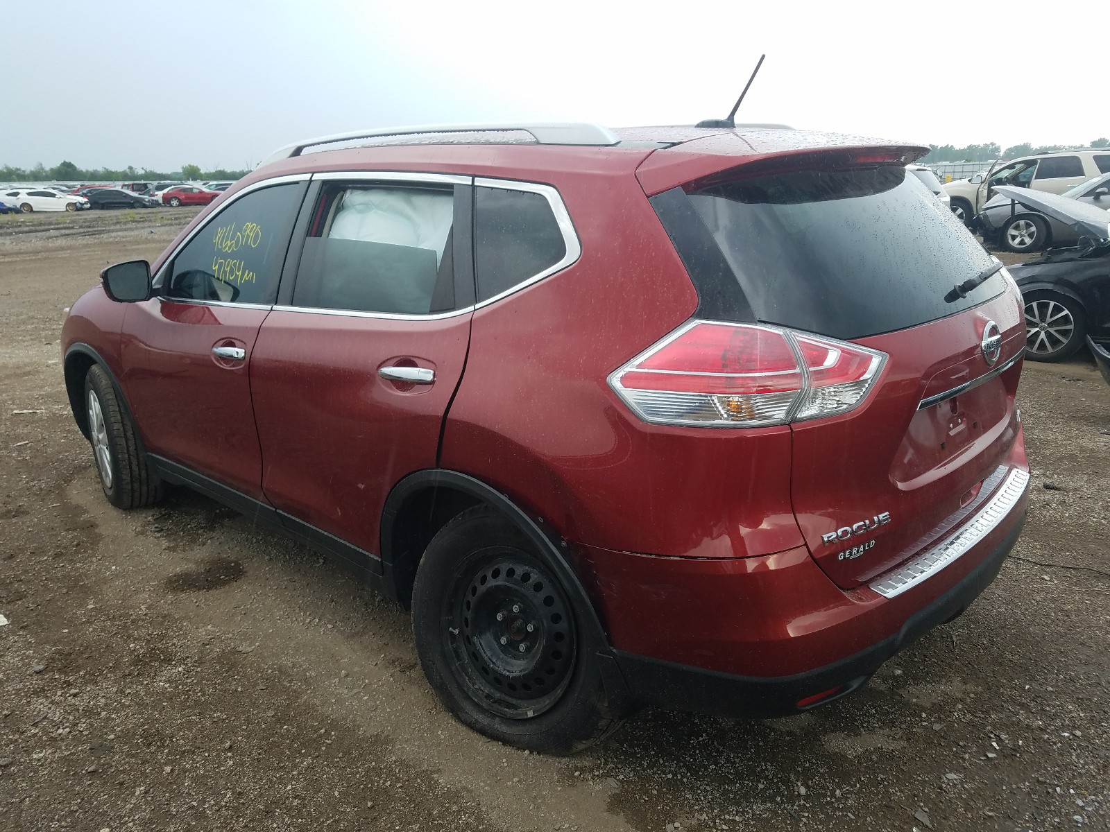 Photo 3 from auction – 2016 NISSAN ROGUE S with VIN KNMAT2MV1GP602274