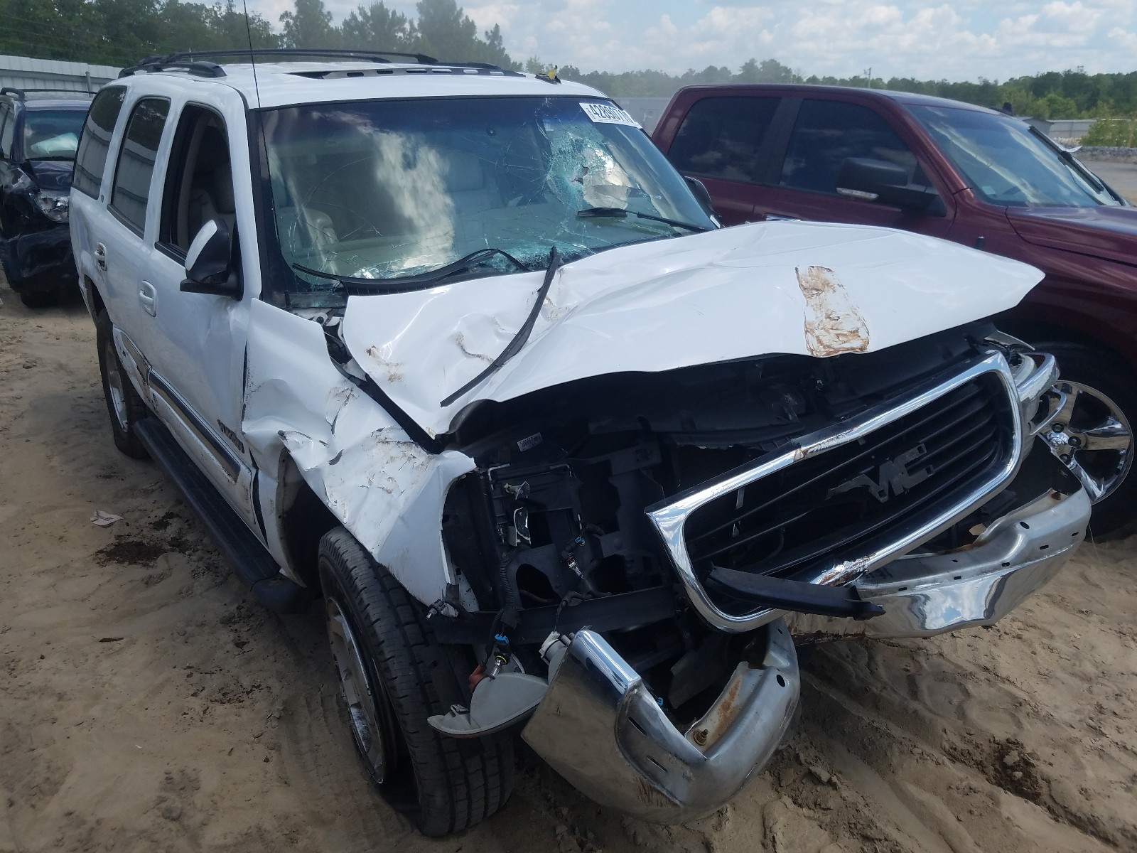 Photo 1 from auction – 2006 GMC YUKON with VIN 1GKEC13Z66R121508