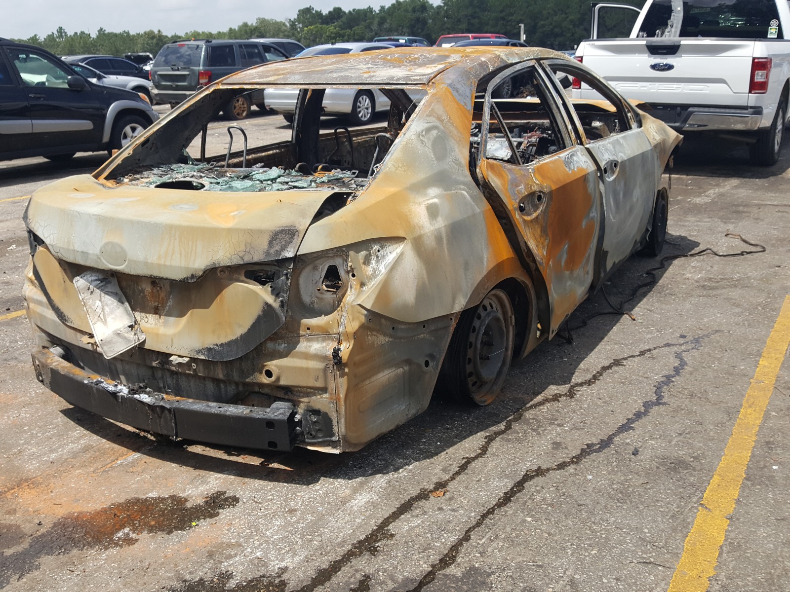 Photo 4 from auction – 2018 TOYOTA COROLLA L with VIN 5YFBURHE9JP761702