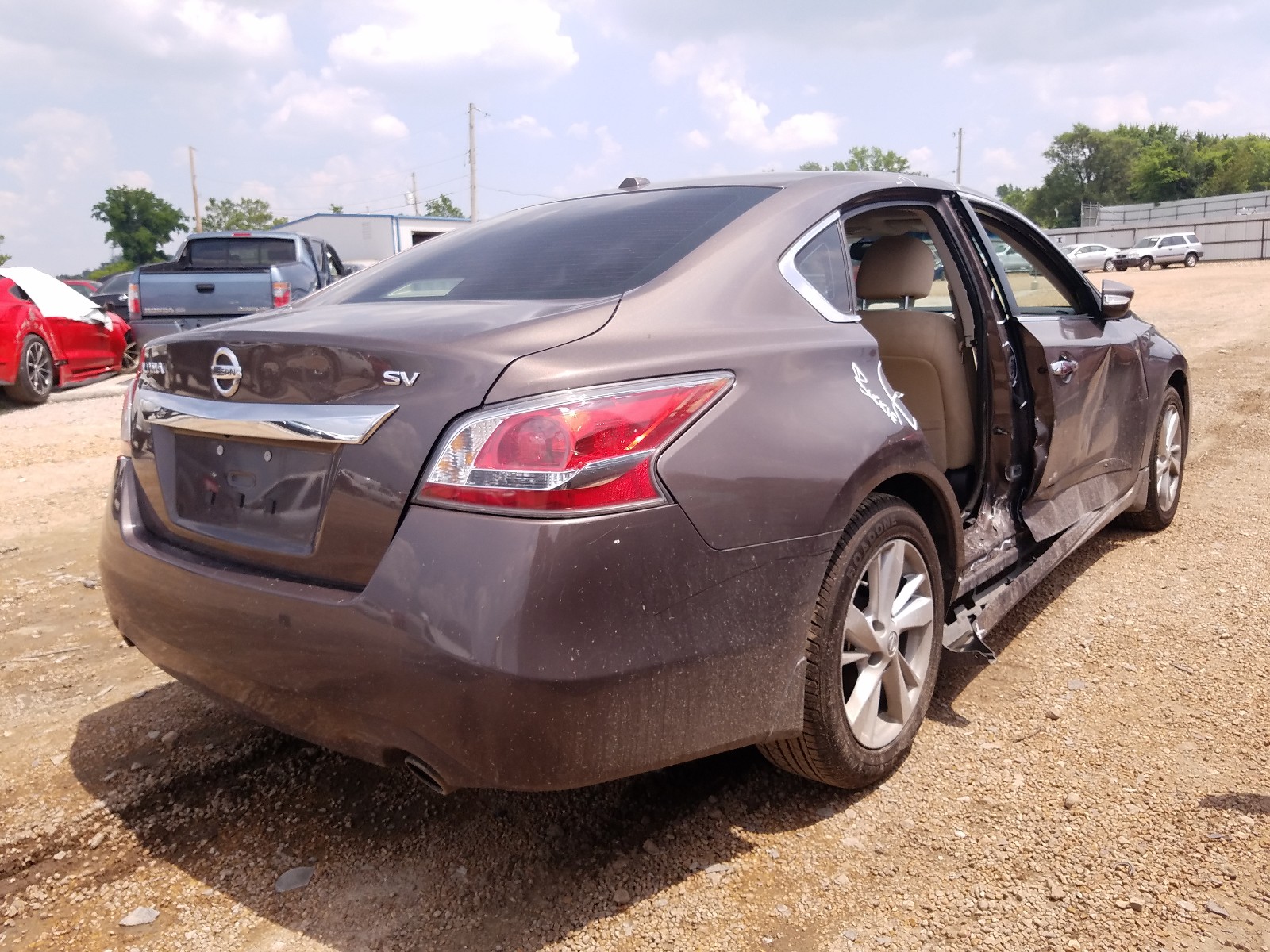 Photo 4 from auction – 2015 NISSAN ALTIMA 2.5 with VIN 1N4AL3AP3FC107386