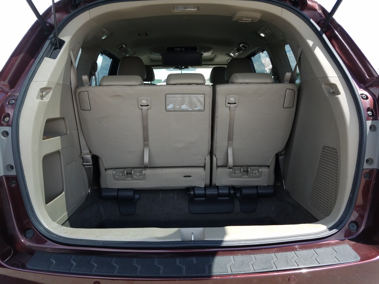 Photo 19 from auction – 2012 HONDA ODYSSEY TO with VIN 5FNRL5H97CB043660