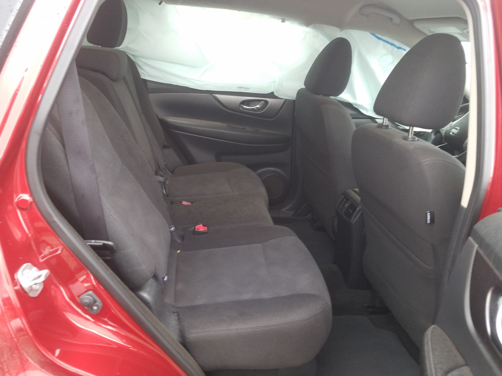 Photo 6 from auction – 2016 NISSAN ROGUE S with VIN KNMAT2MV1GP602274