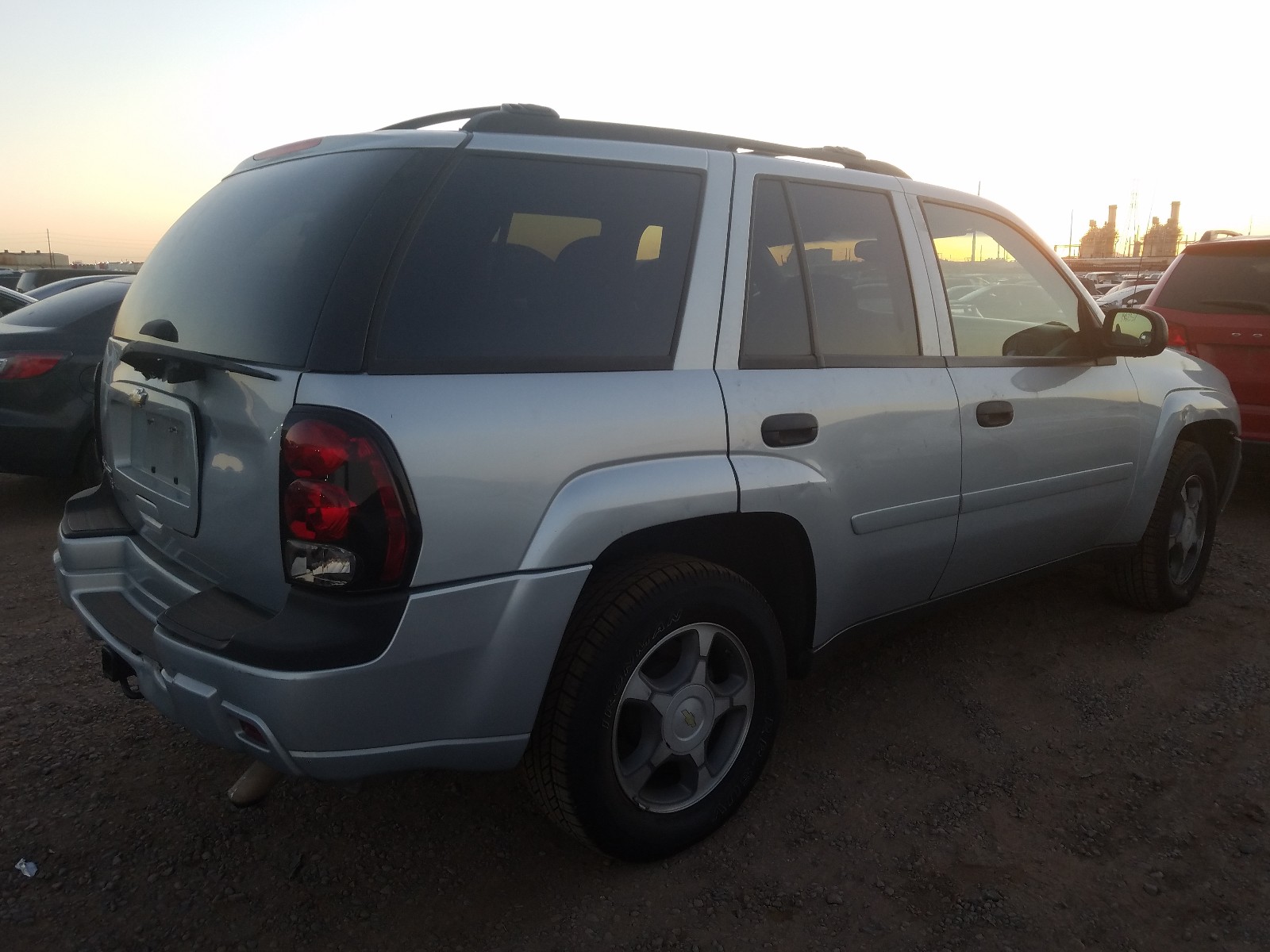 Photo 4 from auction – 2008 CHEVROLET TRAILBLAZE with VIN 1GNDS13S382108554