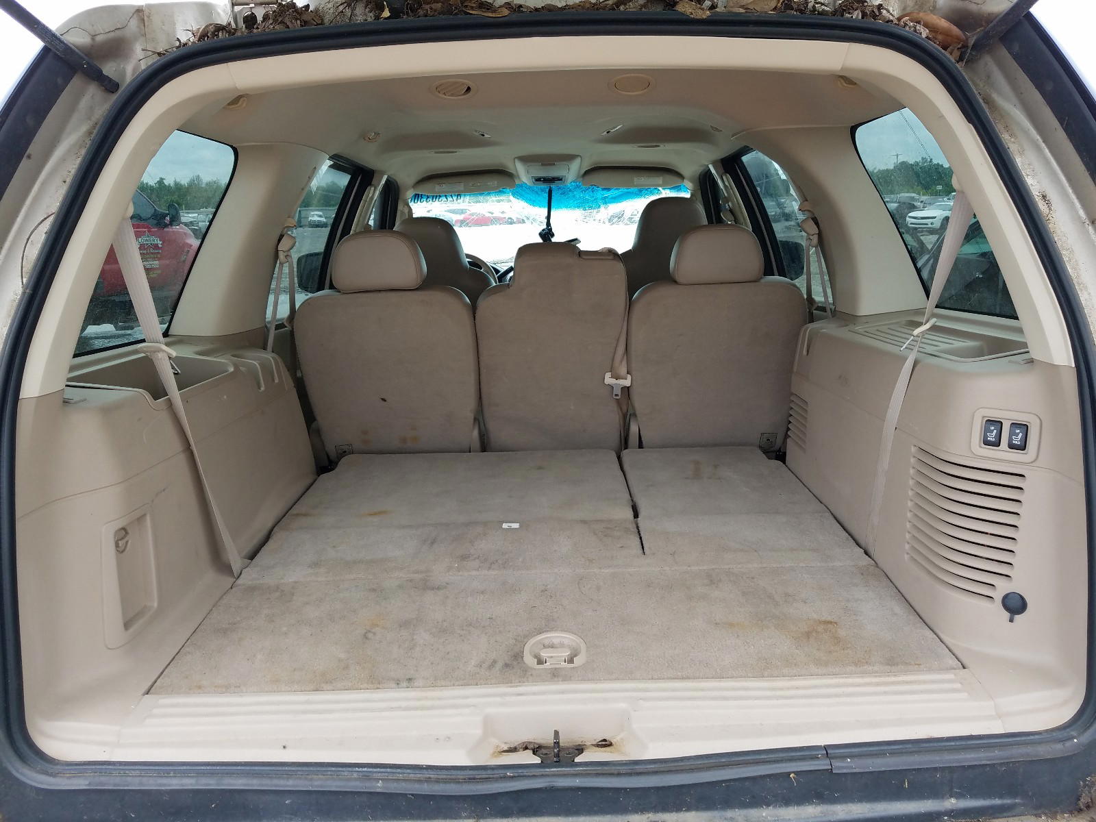 Photo 9 from auction – 2006 FORD EXPEDITION with VIN 1FMPU15546LA16878