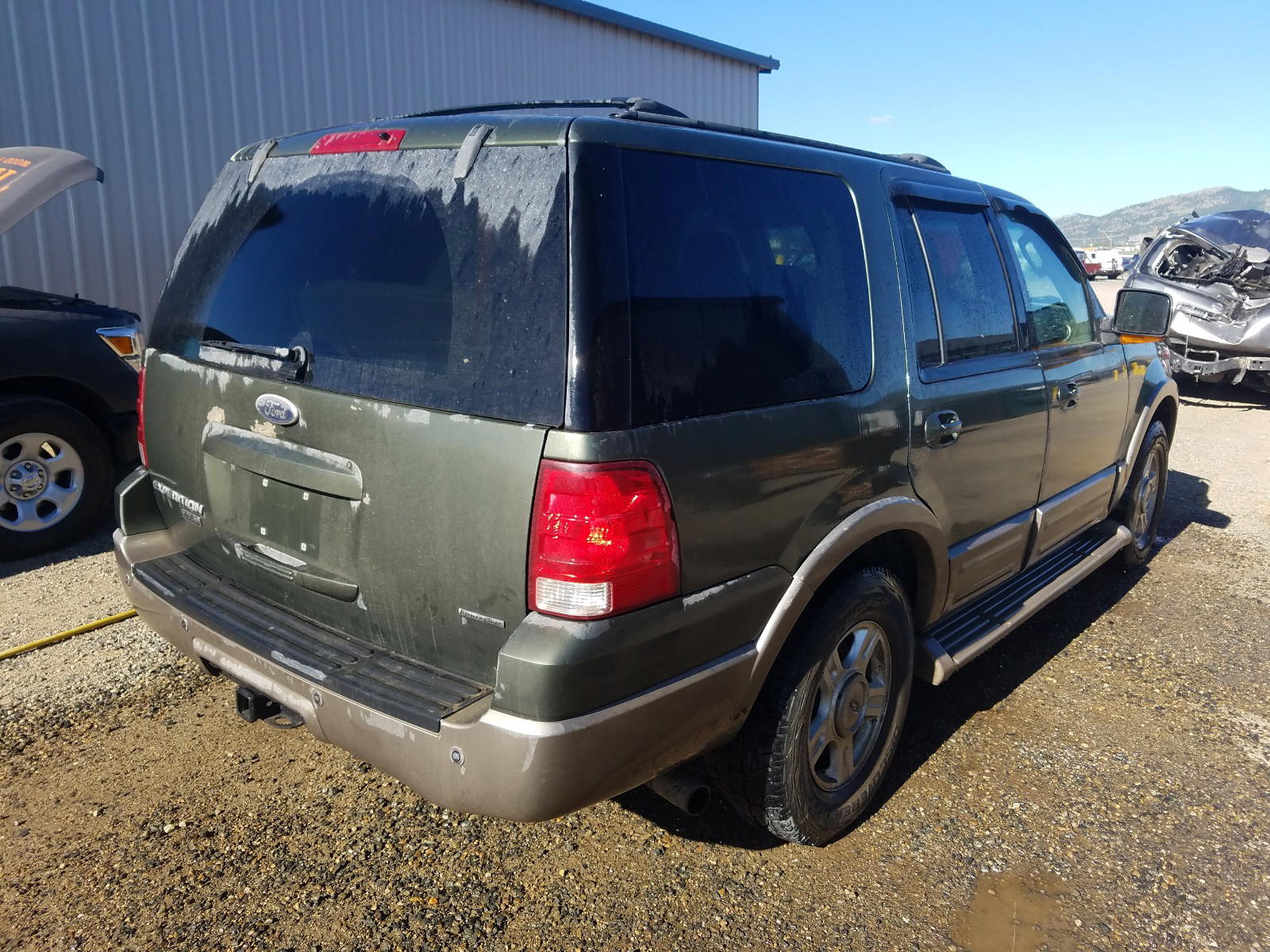 Photo 4 from auction – 2004 FORD EXPEDITION with VIN 1FMFU18L84LA17566