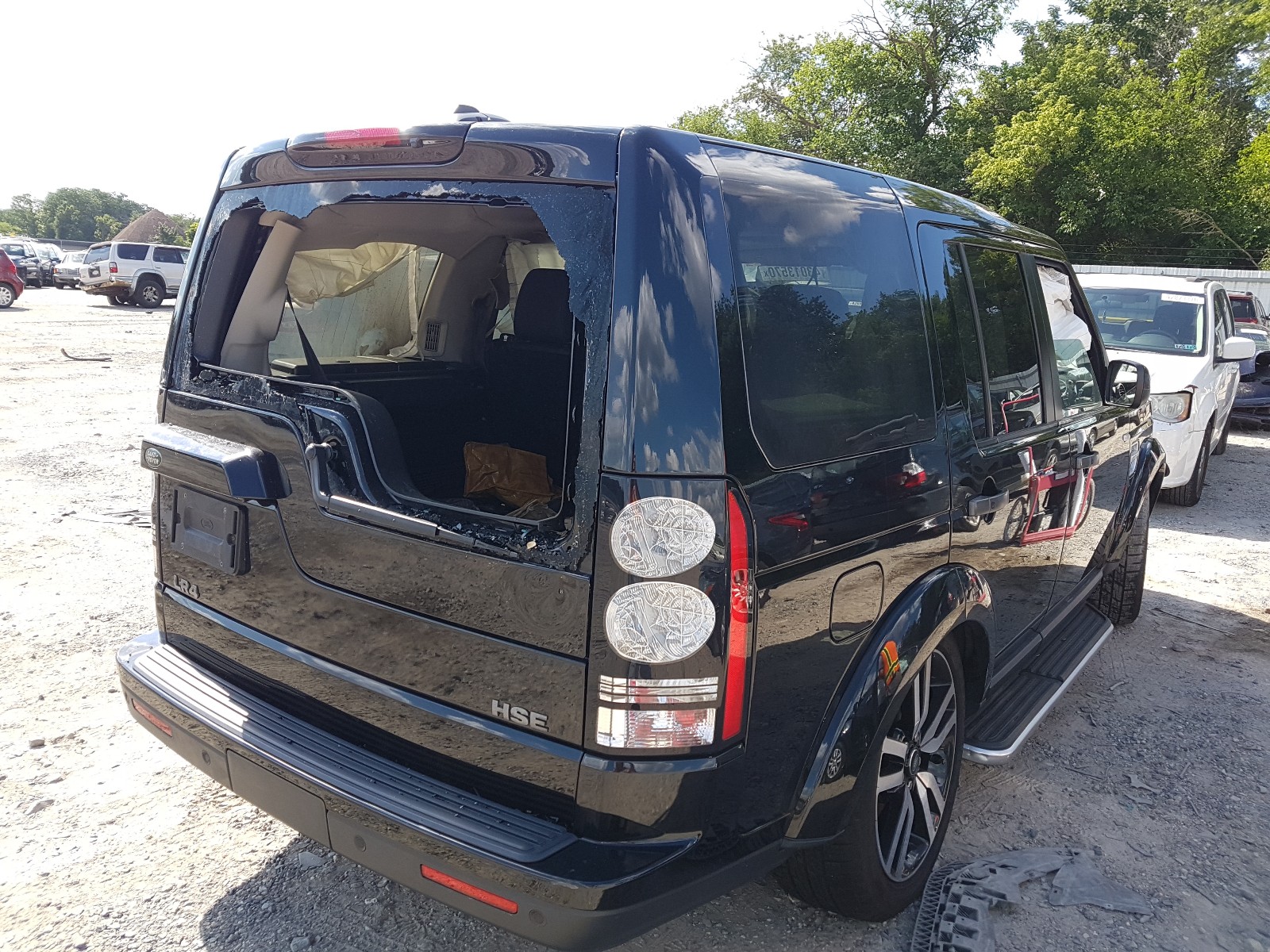 Photo 4 from auction – 2013 LAND ROVER LR4 HSE LU with VIN SALAK2D42DA699714