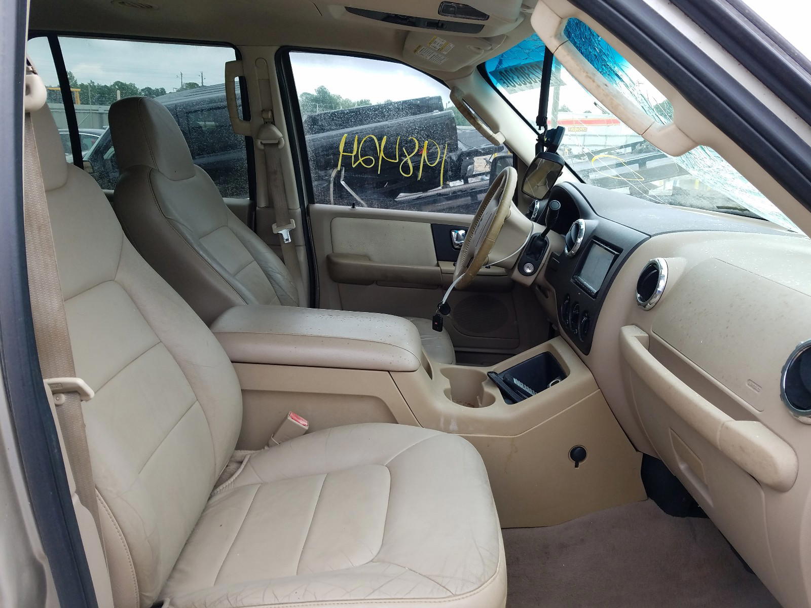 Photo 5 from auction – 2006 FORD EXPEDITION with VIN 1FMPU15546LA16878