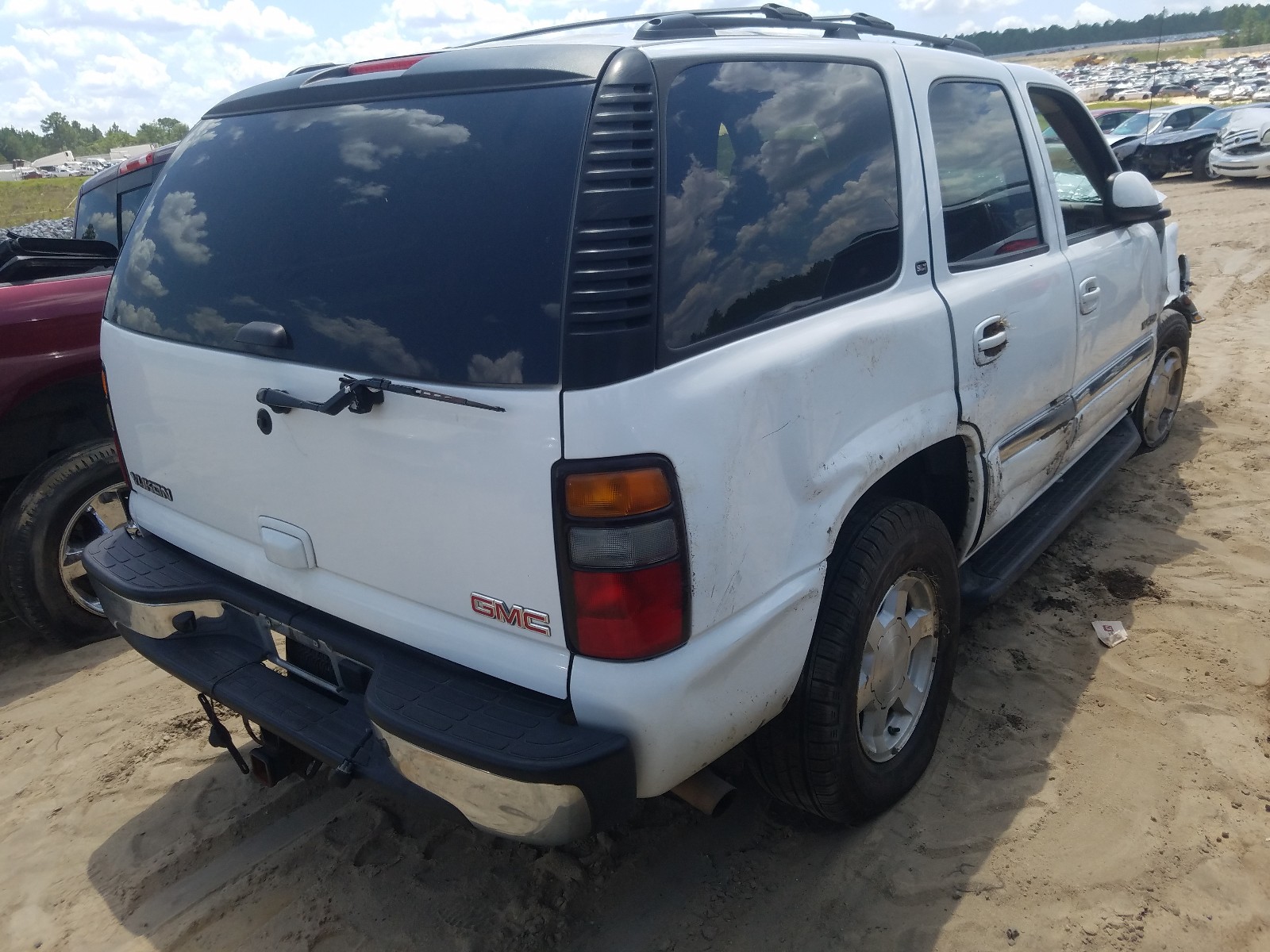 Photo 4 from auction – 2006 GMC YUKON with VIN 1GKEC13Z66R121508