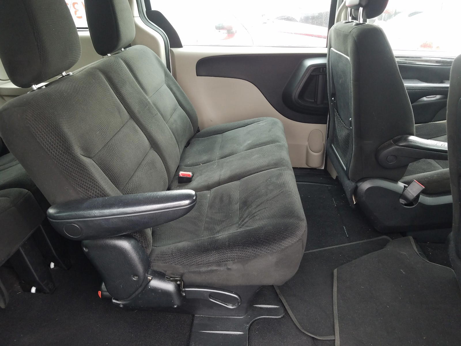 Photo 6 from auction – 2016 DODGE GRAND CARA with VIN 2C4RDGBG5GR144822