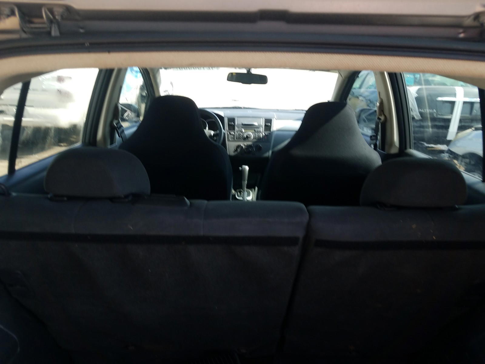 Photo 9 from auction – 2009 NISSAN VERSA S with VIN 3N1BC13E49L478549