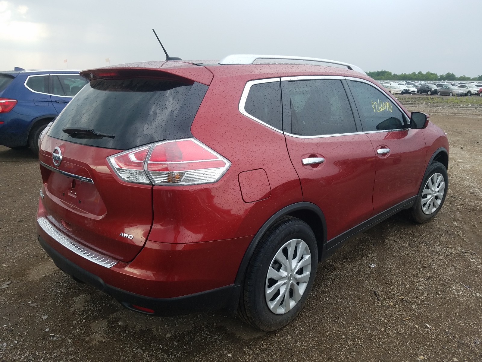 Photo 4 from auction – 2016 NISSAN ROGUE S with VIN KNMAT2MV1GP602274