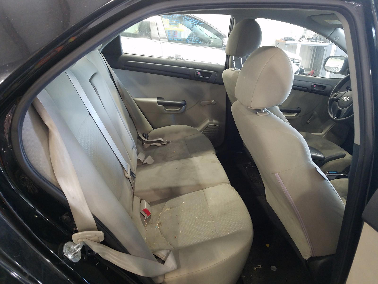 Photo 6 from auction – 2011 KIA FORTE LX with VIN KNAFT4A22B5436036