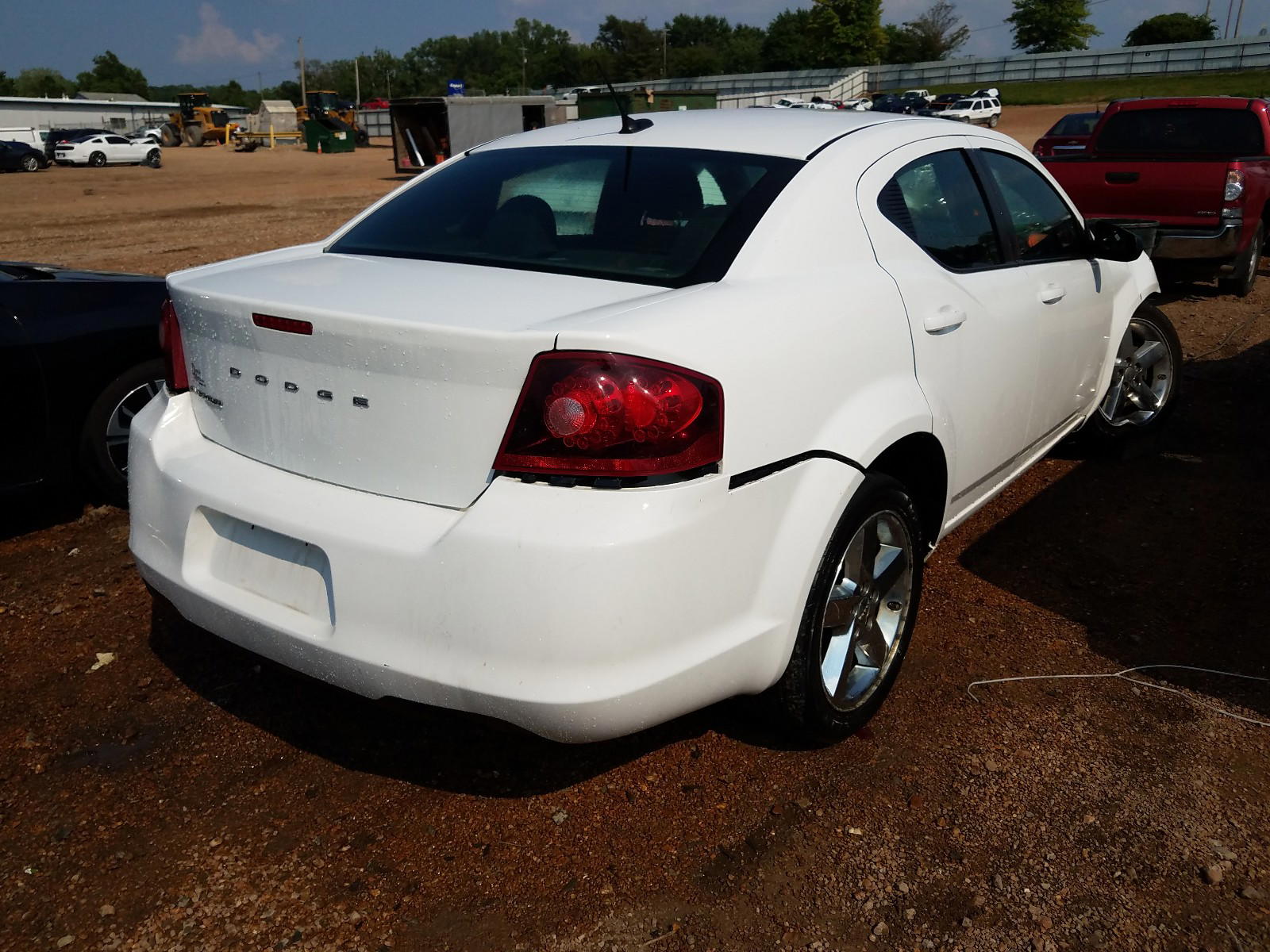 Photo 4 from auction – 2013 DODGE AVENGER SE with VIN 1C3CDZAB6DN564951