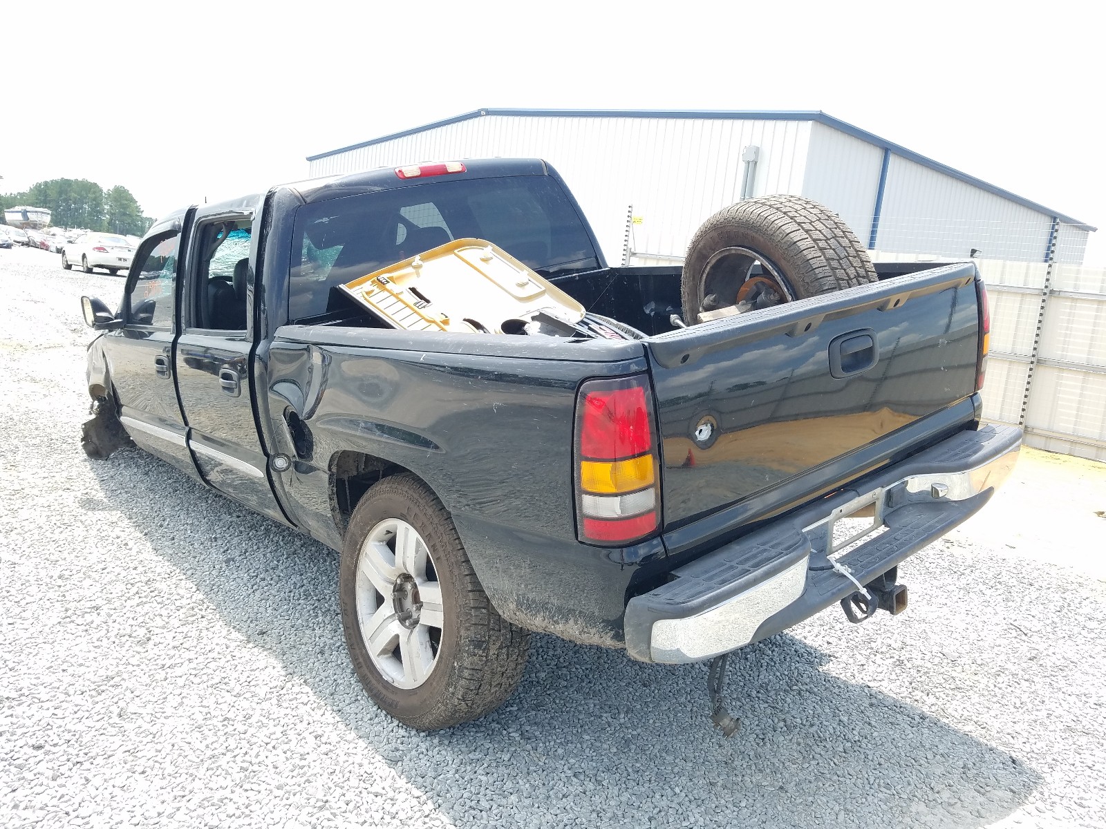 Photo 3 from auction – 2005 GMC NEW SIERRA with VIN 2GTEK13T051395207