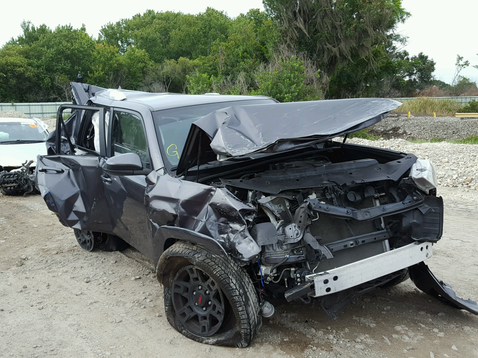 Photo 1 from auction – 2018 TOYOTA 4RUNNER SR with VIN JTEZU5JR4J5186535
