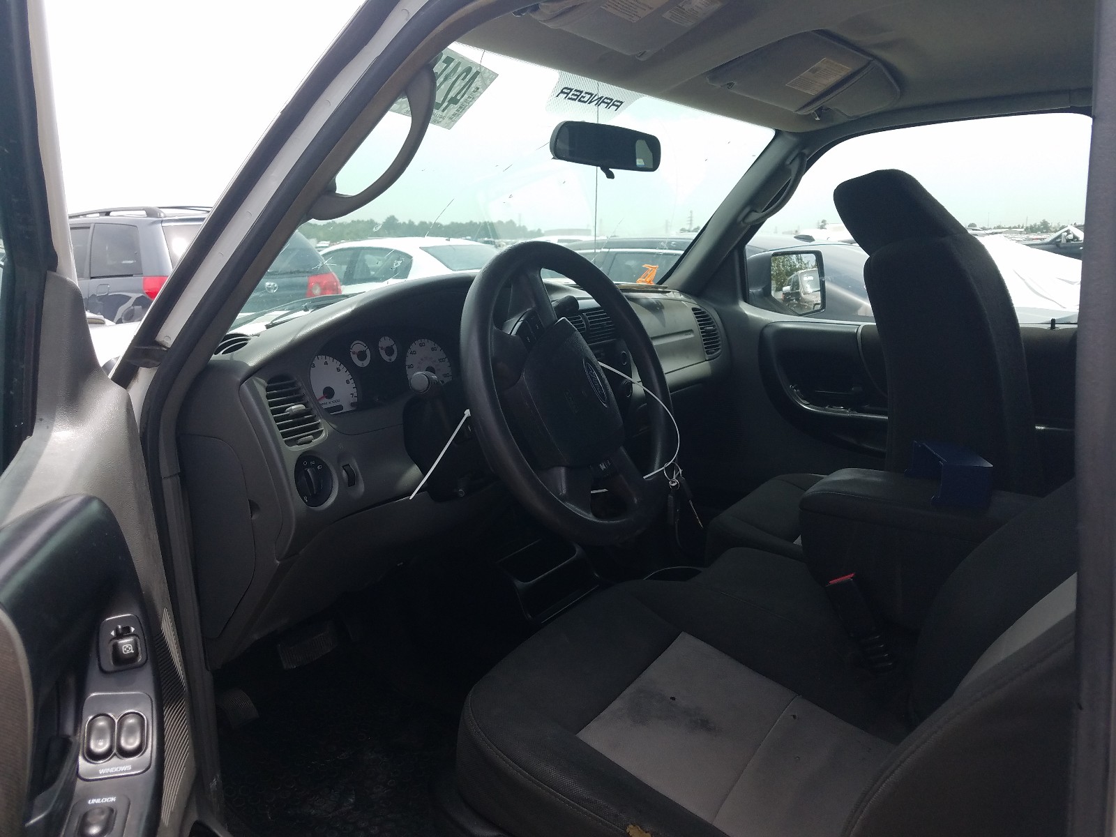 Photo 9 from auction – 2007 FORD RANGER SUP with VIN 1FTYR44U07PA29089