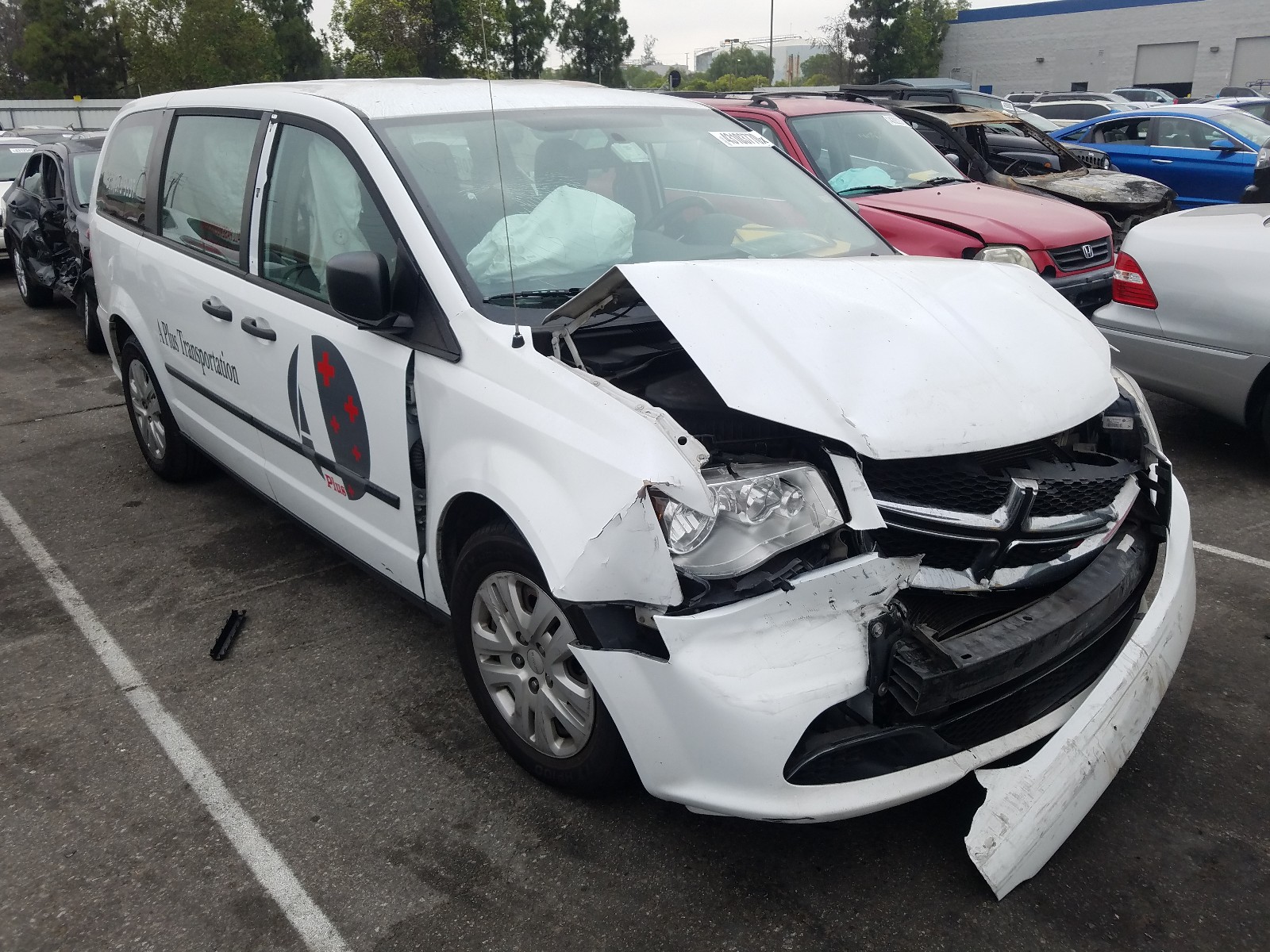 DODGE GRAND CARA 2016 con VIN 2C4RDGBG5GR144822 - Foto de la subasta